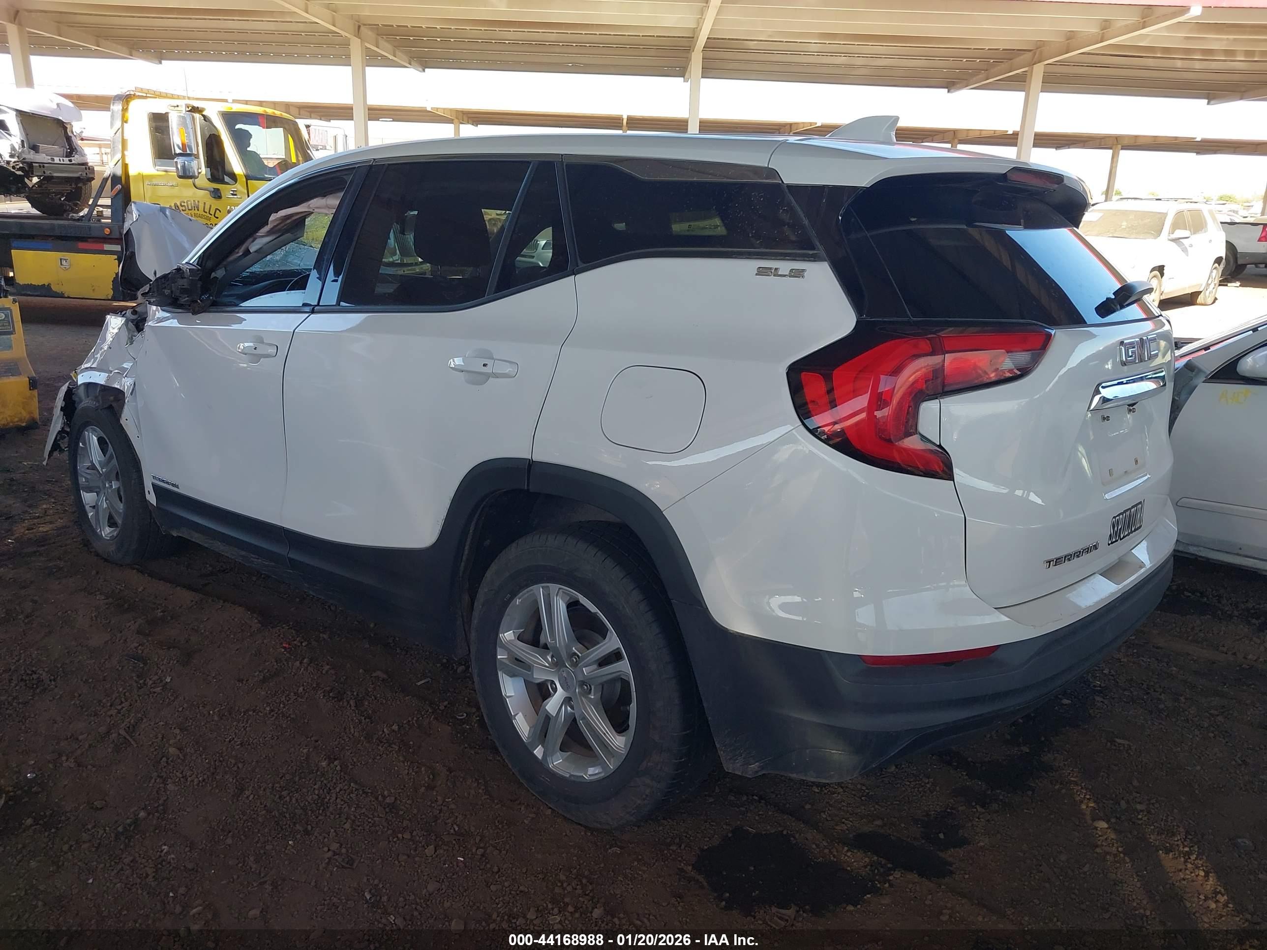GMC TERRAIN image 3