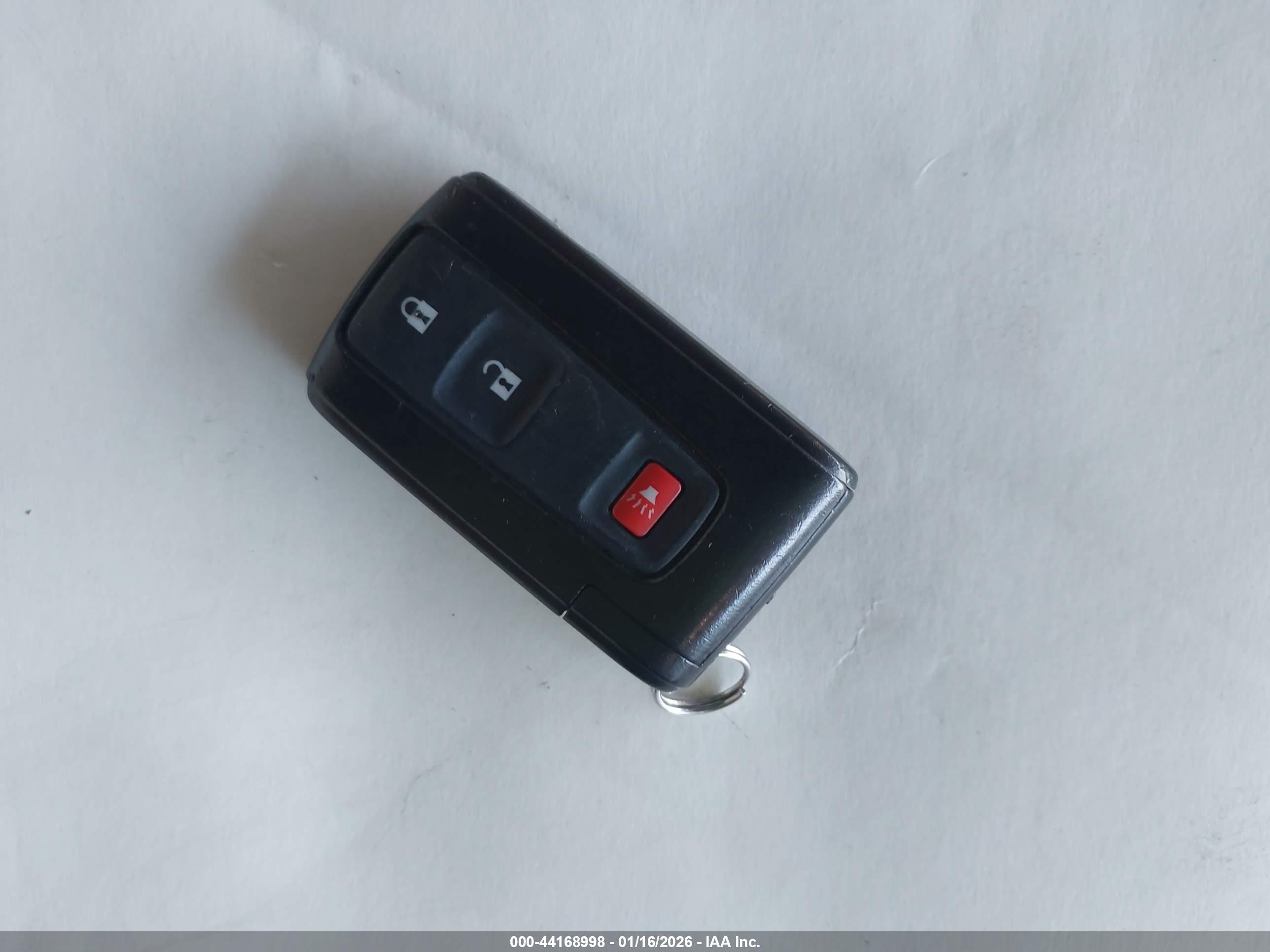 TOYOTA PRIUS image 11