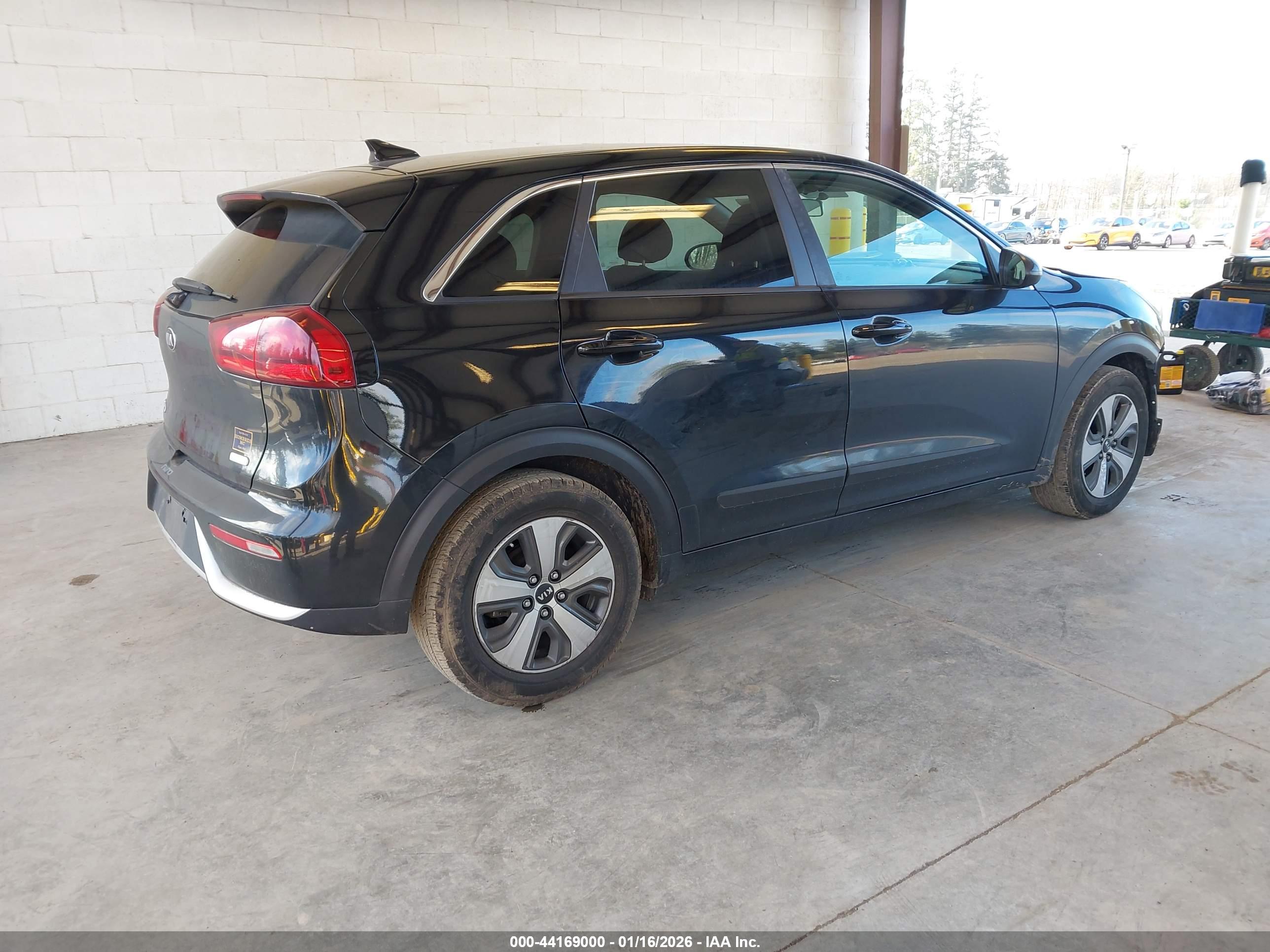 KIA NIRO image 4