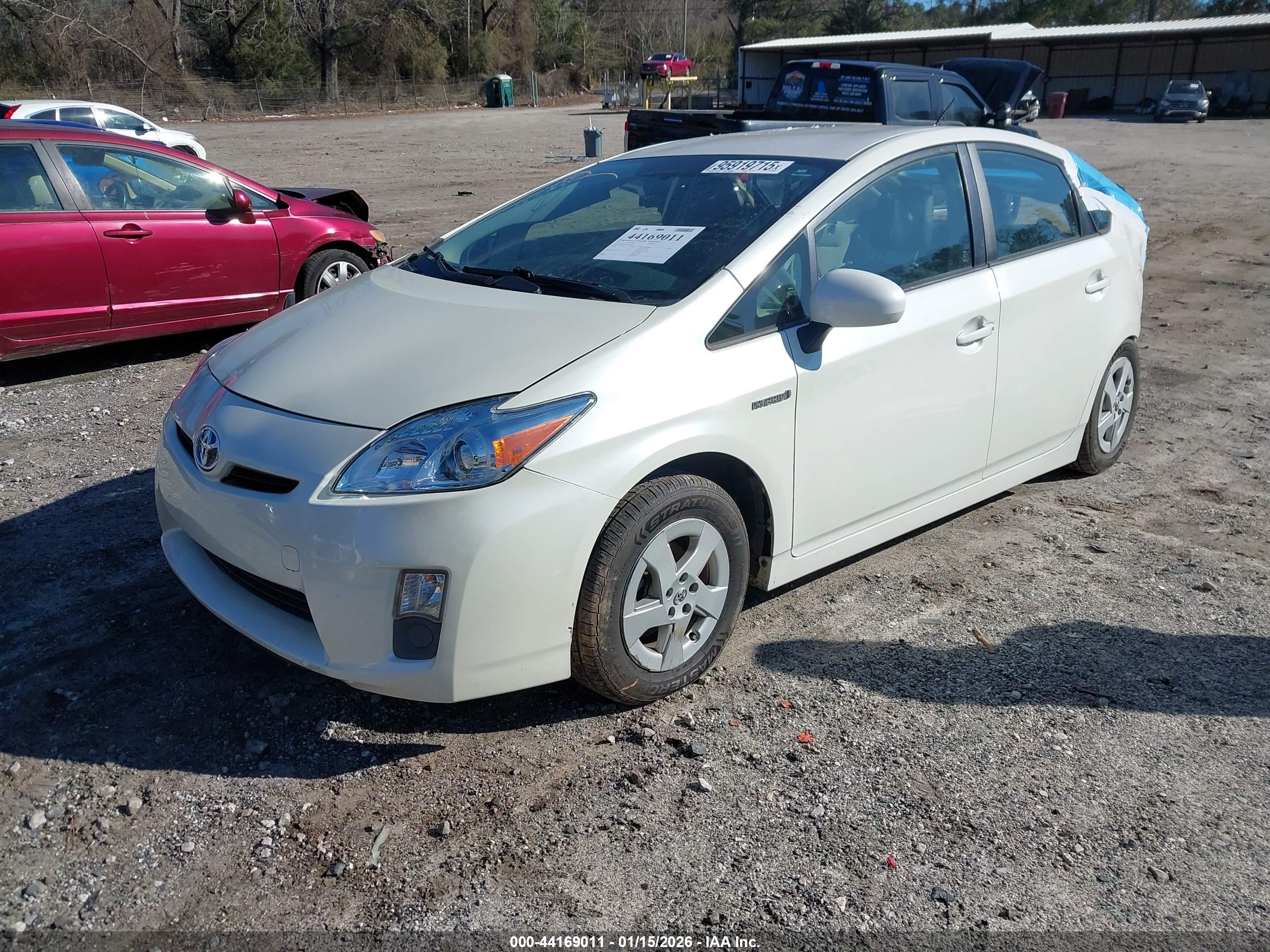 TOYOTA PRIUS image 2