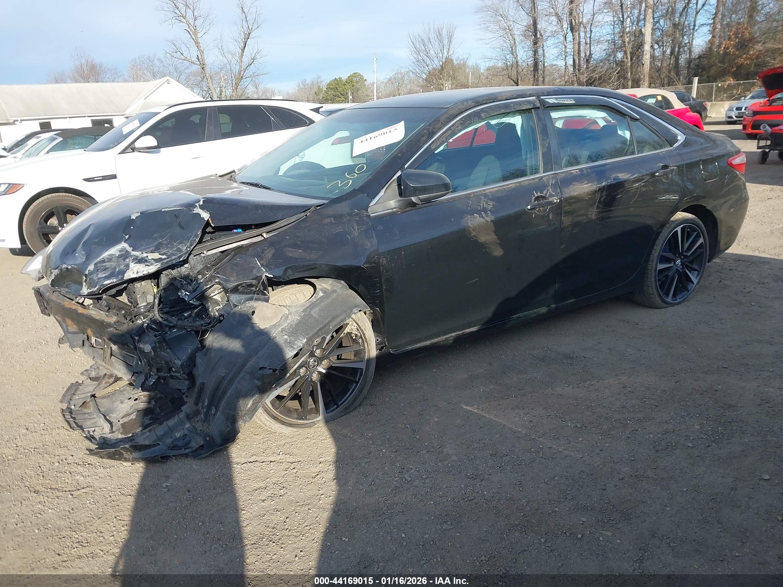 TOYOTA CAMRY image 2