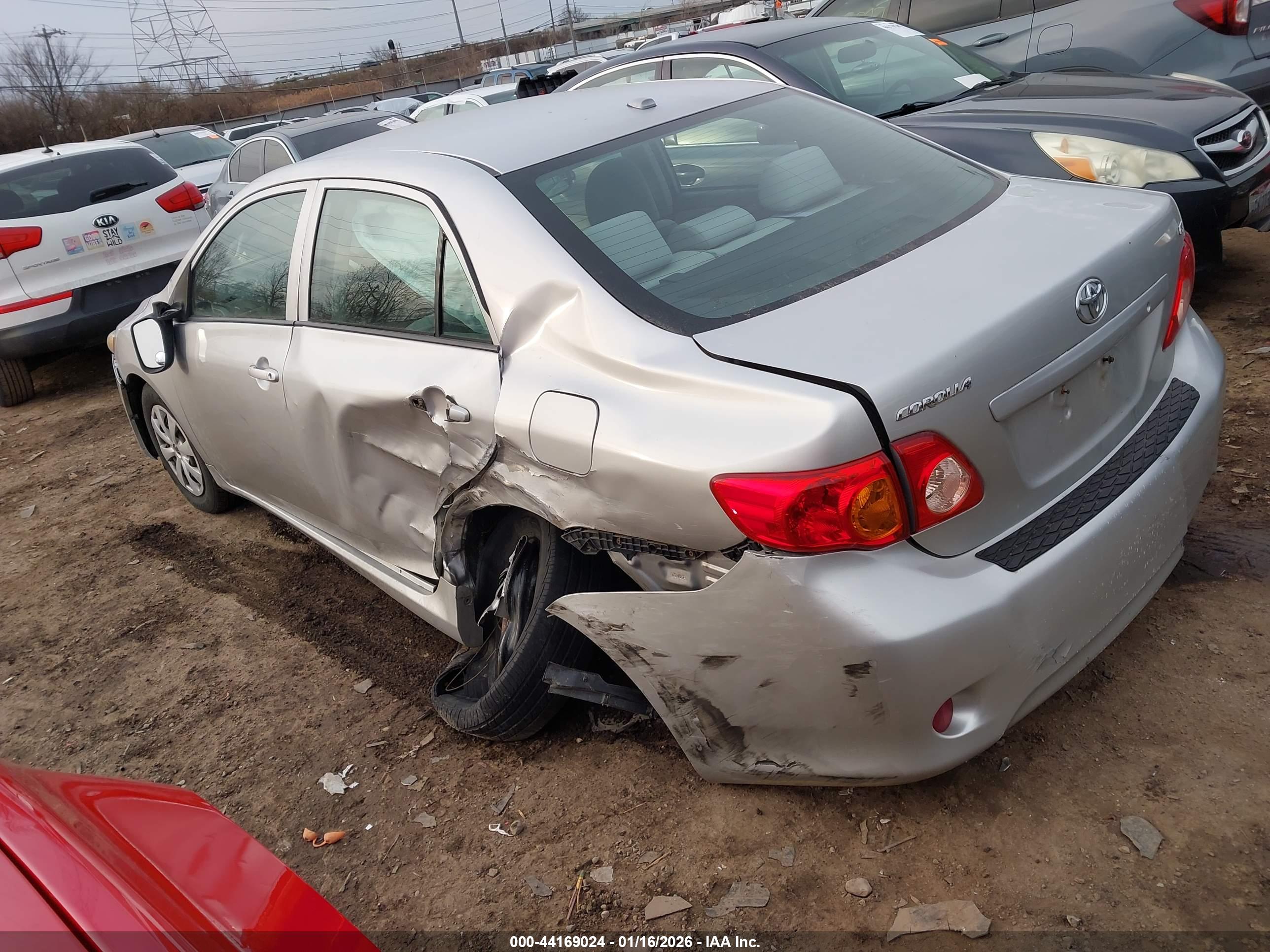 TOYOTA COROLLA image 3