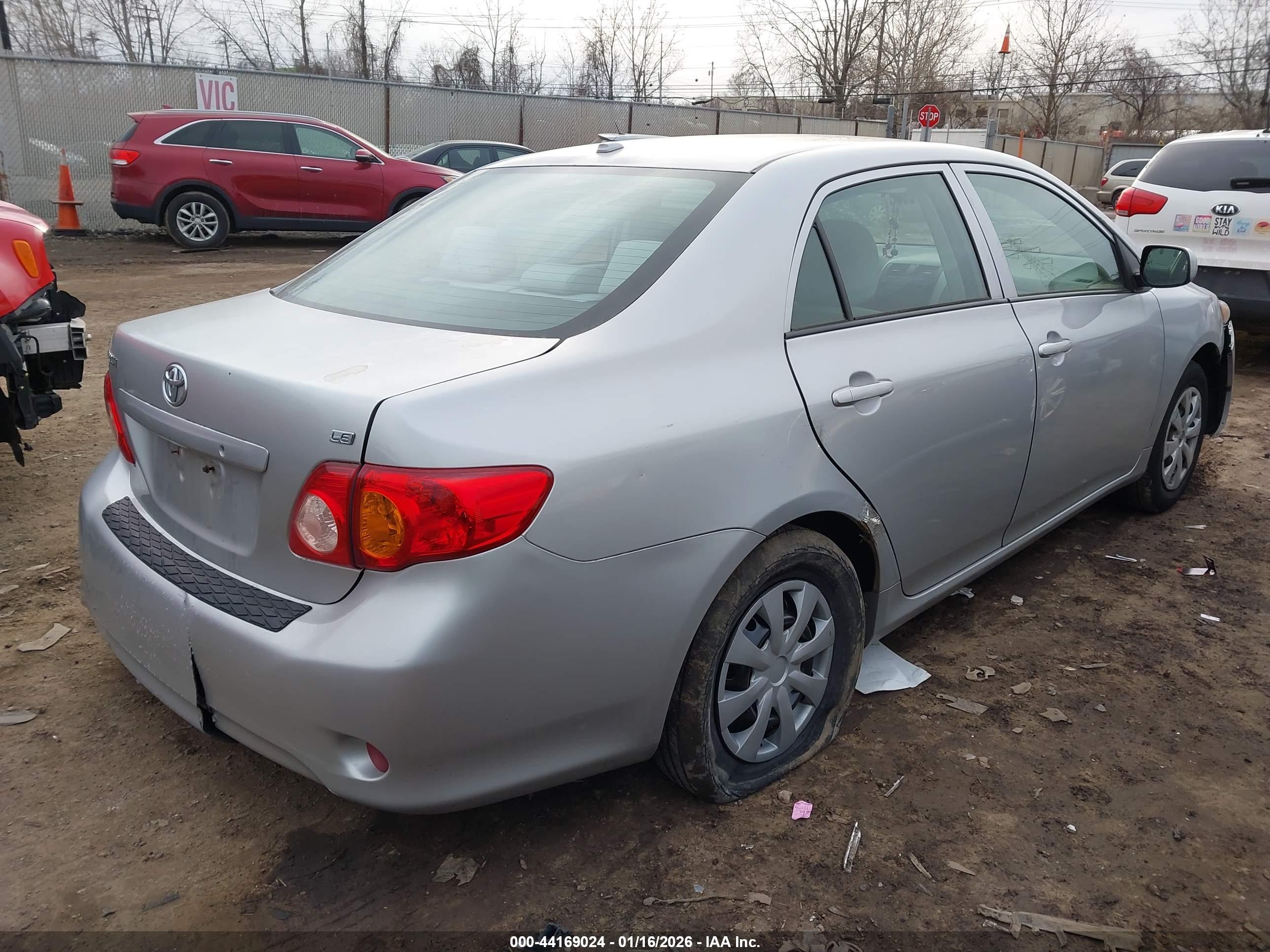 TOYOTA COROLLA image 4