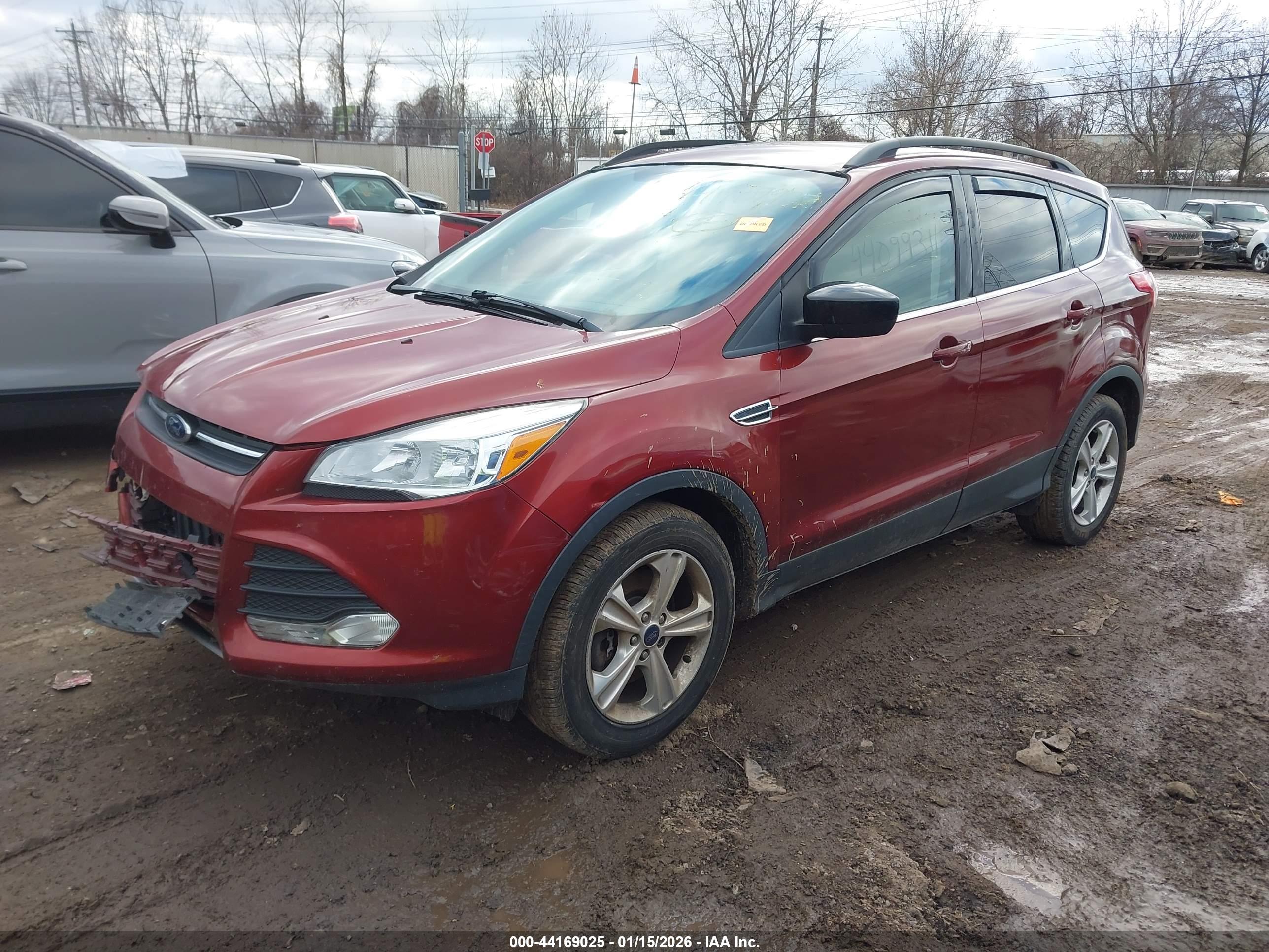FORD ESCAPE image 2