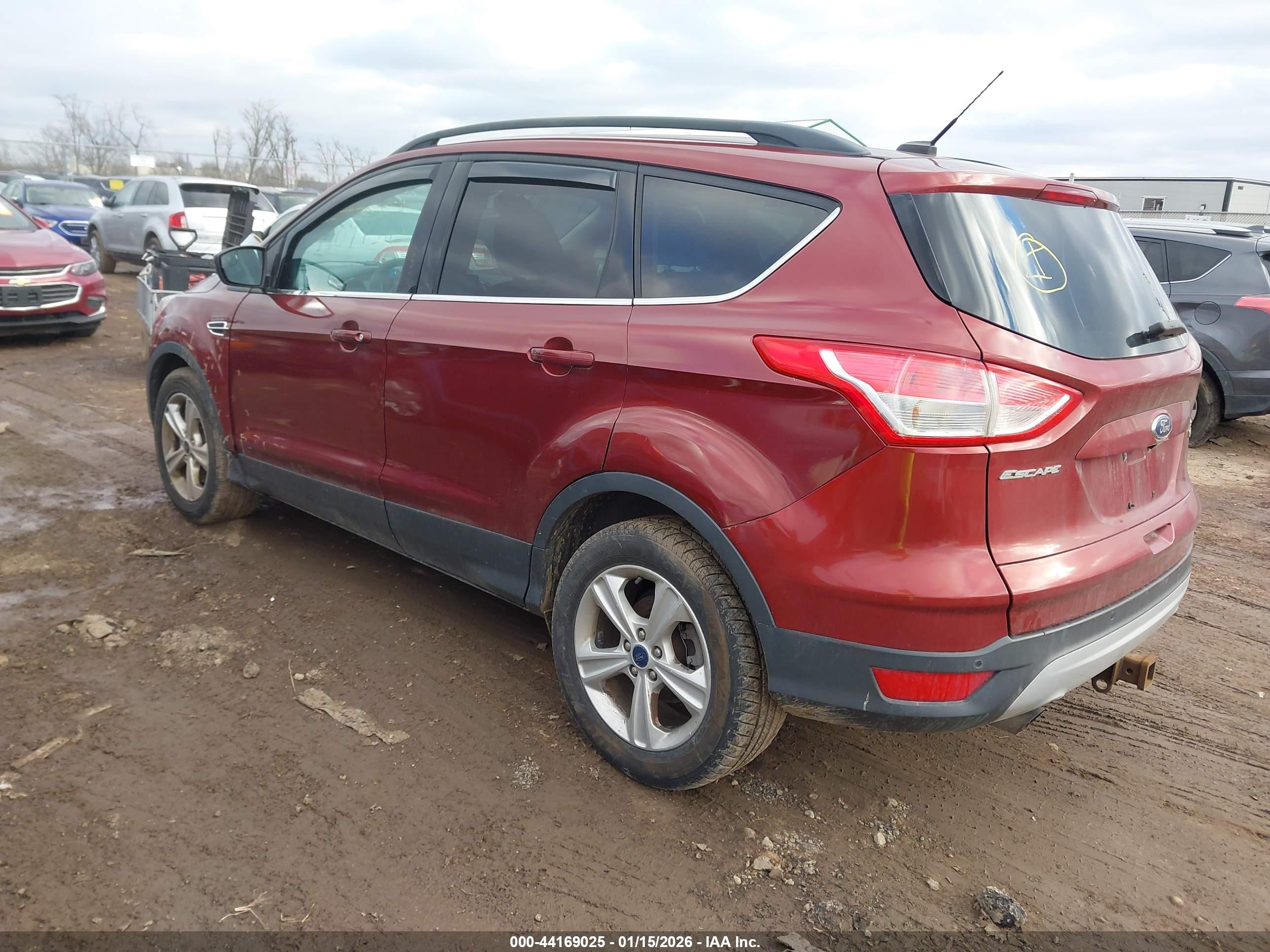 FORD ESCAPE image 3