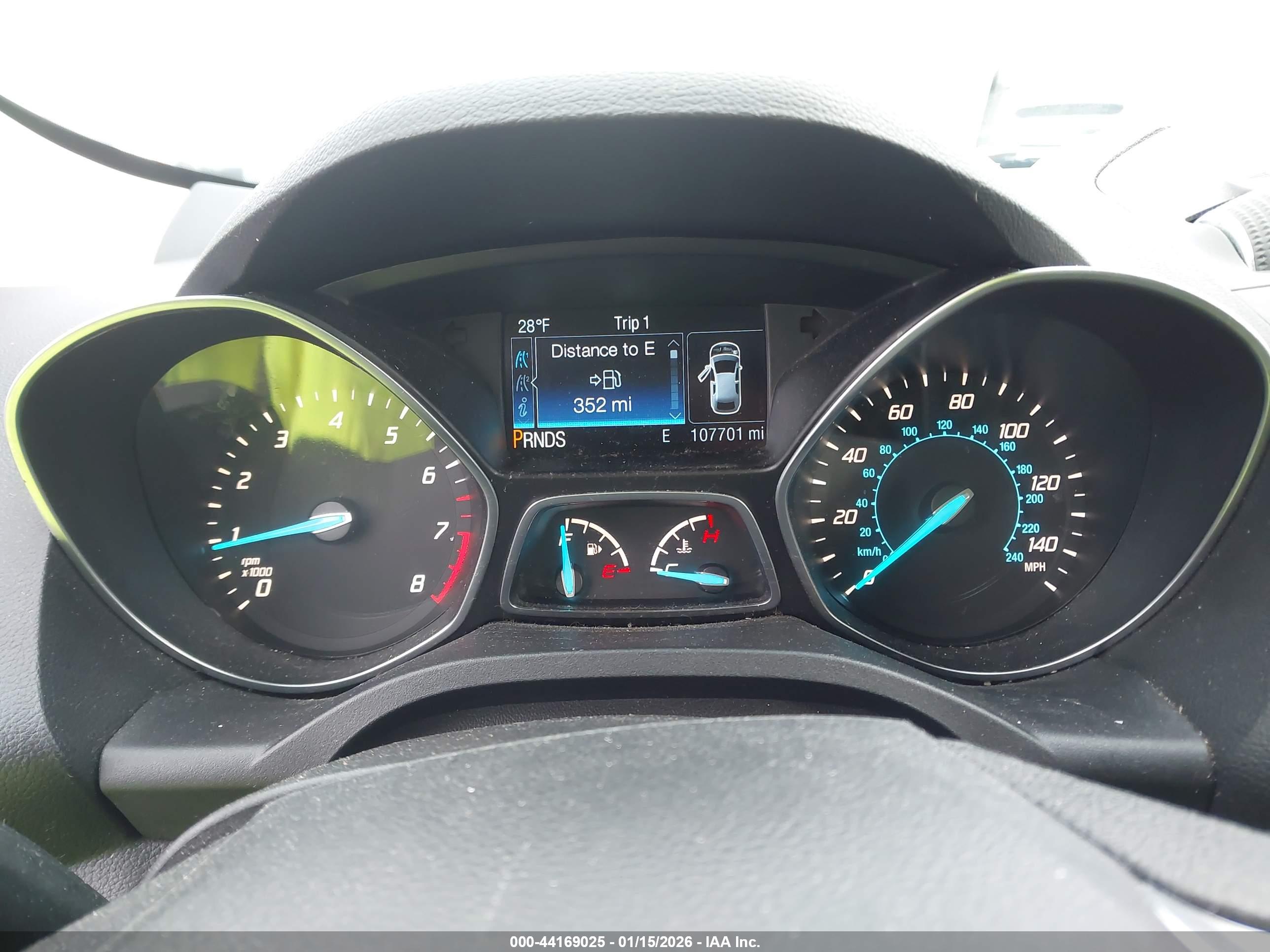 FORD ESCAPE image 7