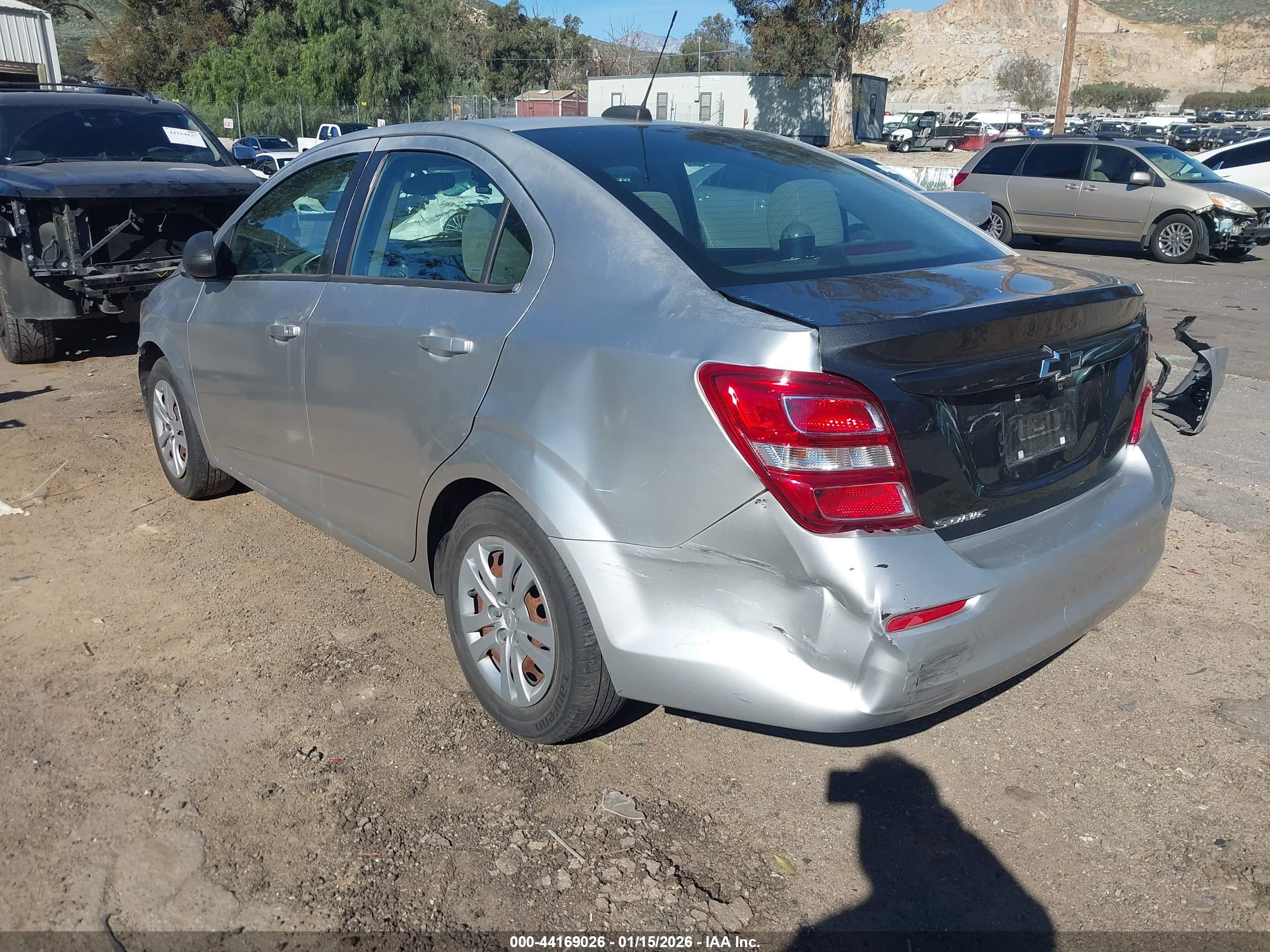 CHEVROLET SONIC image 3
