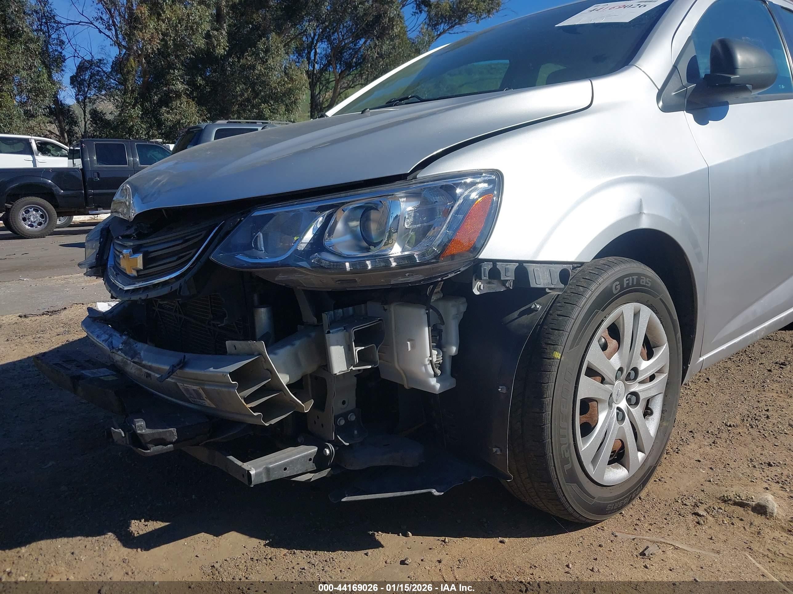 CHEVROLET SONIC image 6