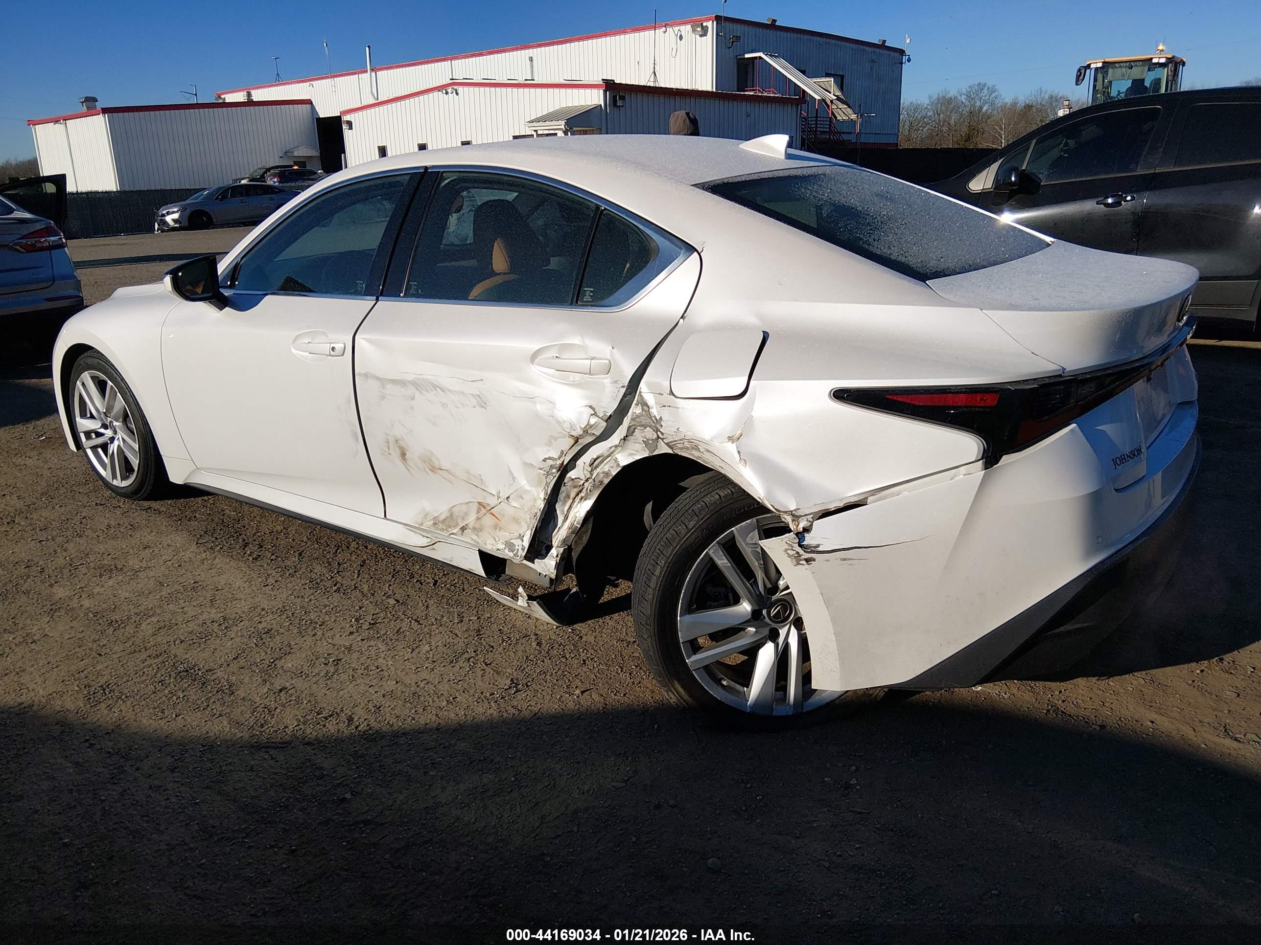 LEXUS IS image 3