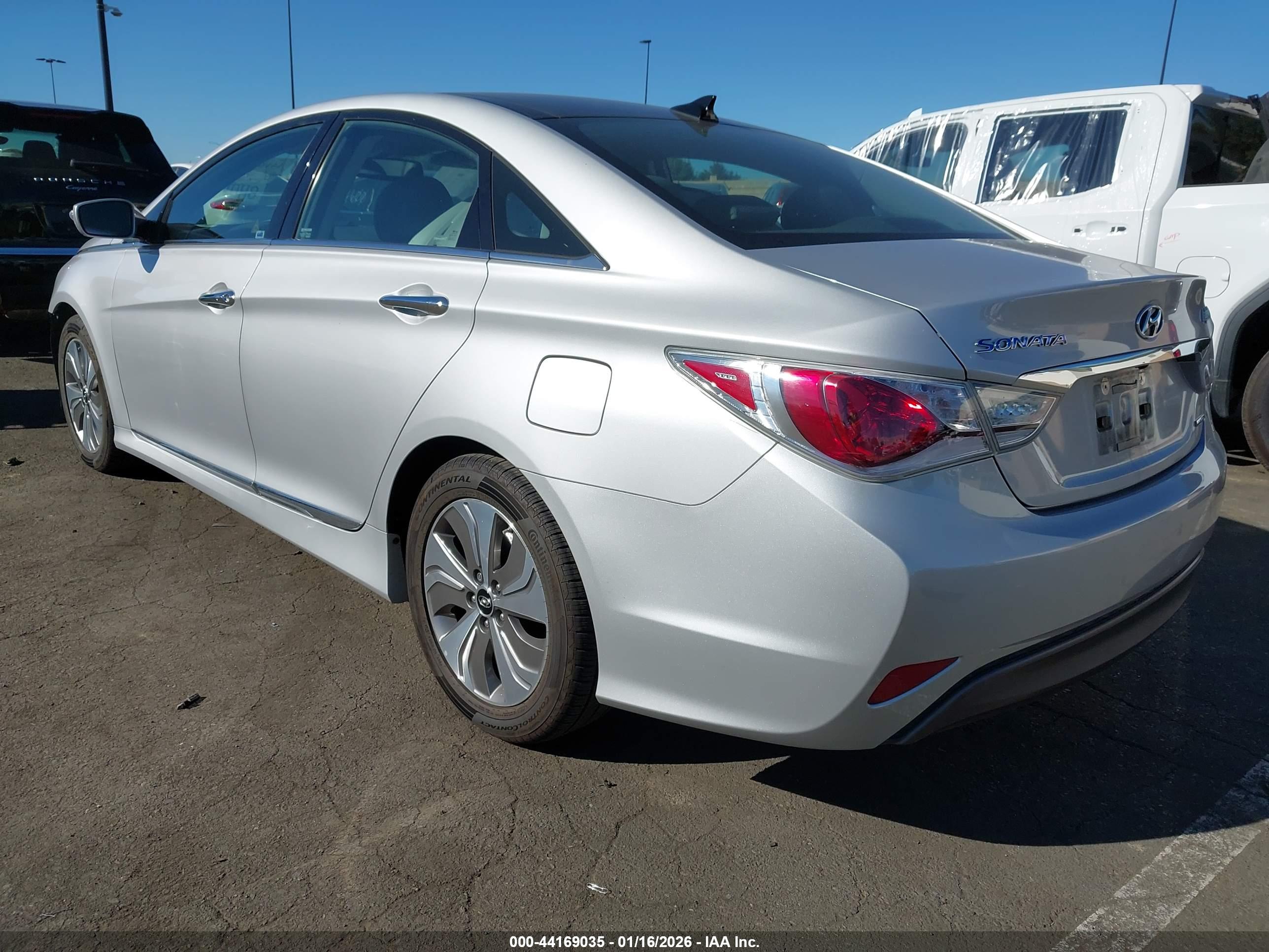 HYUNDAI SONATA image 3