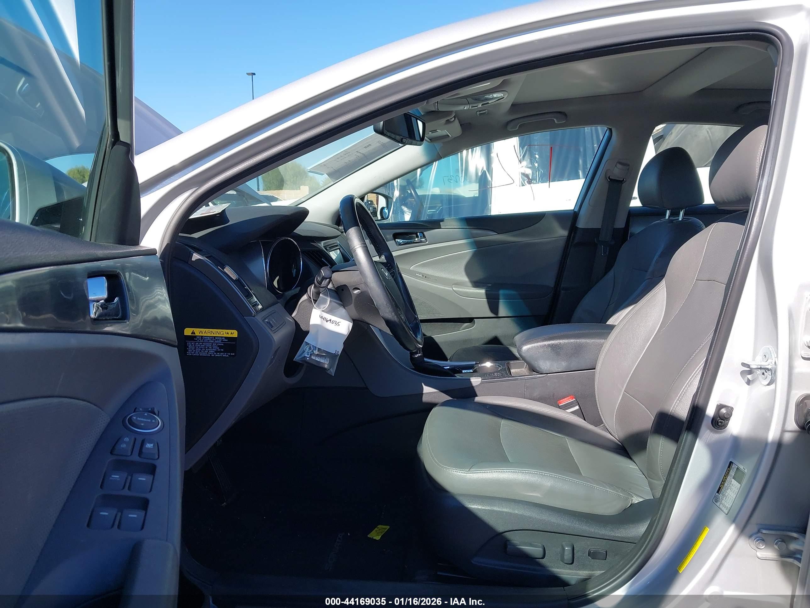 HYUNDAI SONATA image 5