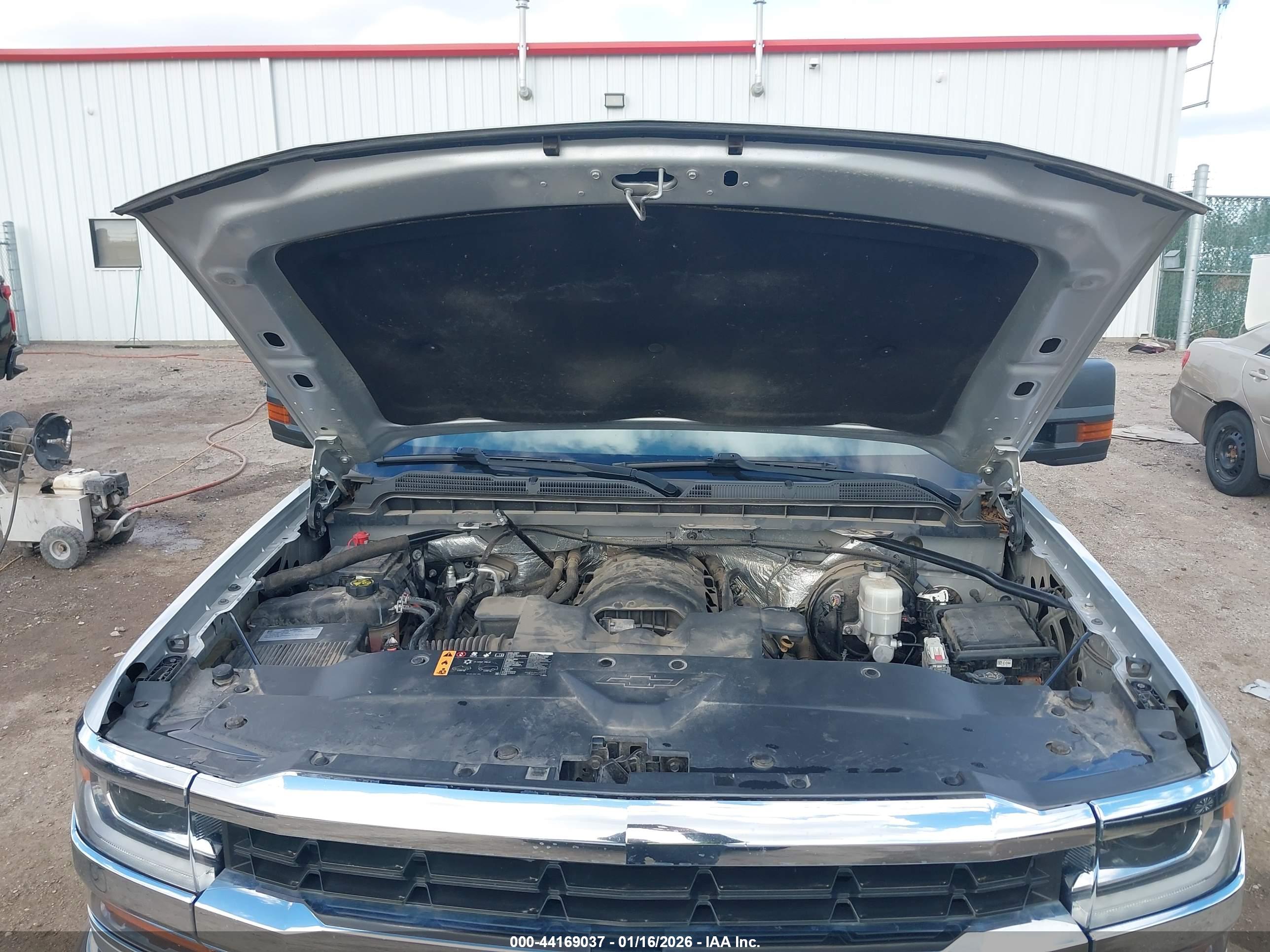 CHEVROLET SILVERADO image 10