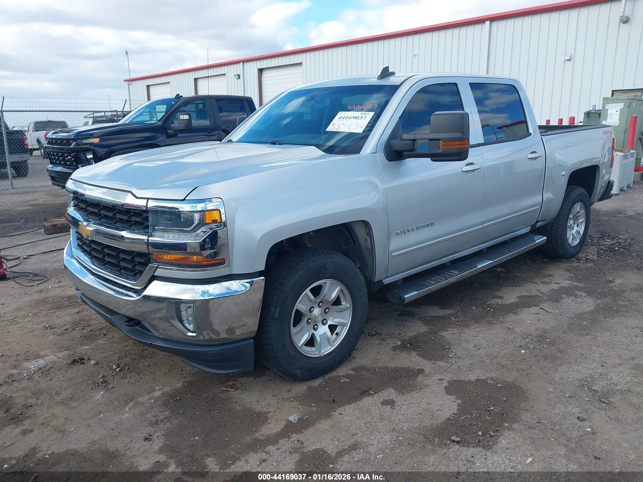 CHEVROLET SILVERADO image 2