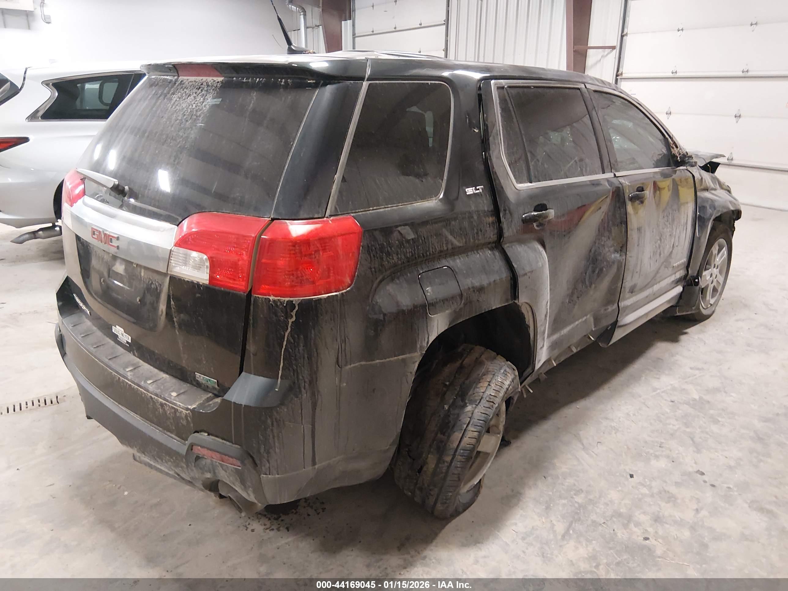 GMC TERRAIN image 4