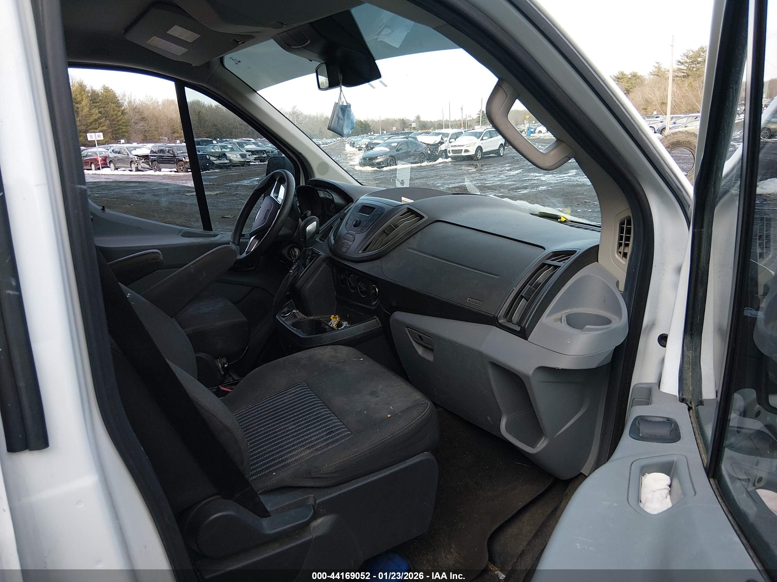 FORD TRANSIT-250 image 5