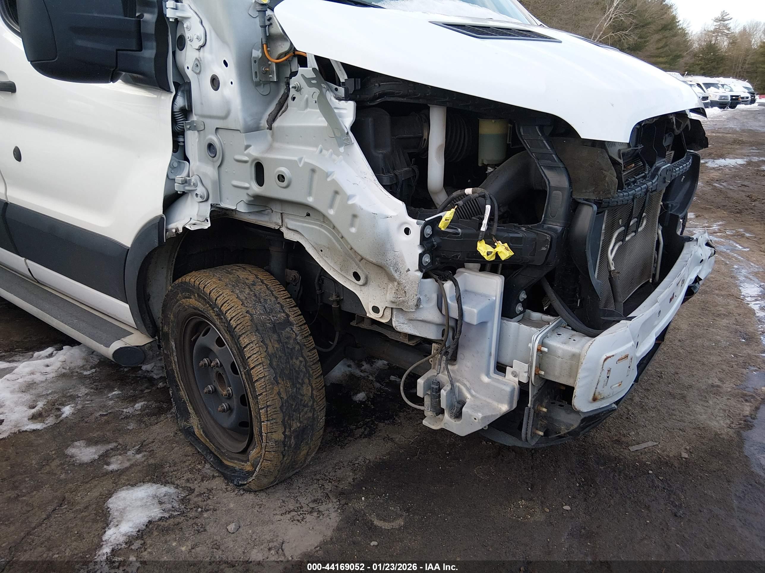 FORD TRANSIT-250 image 6