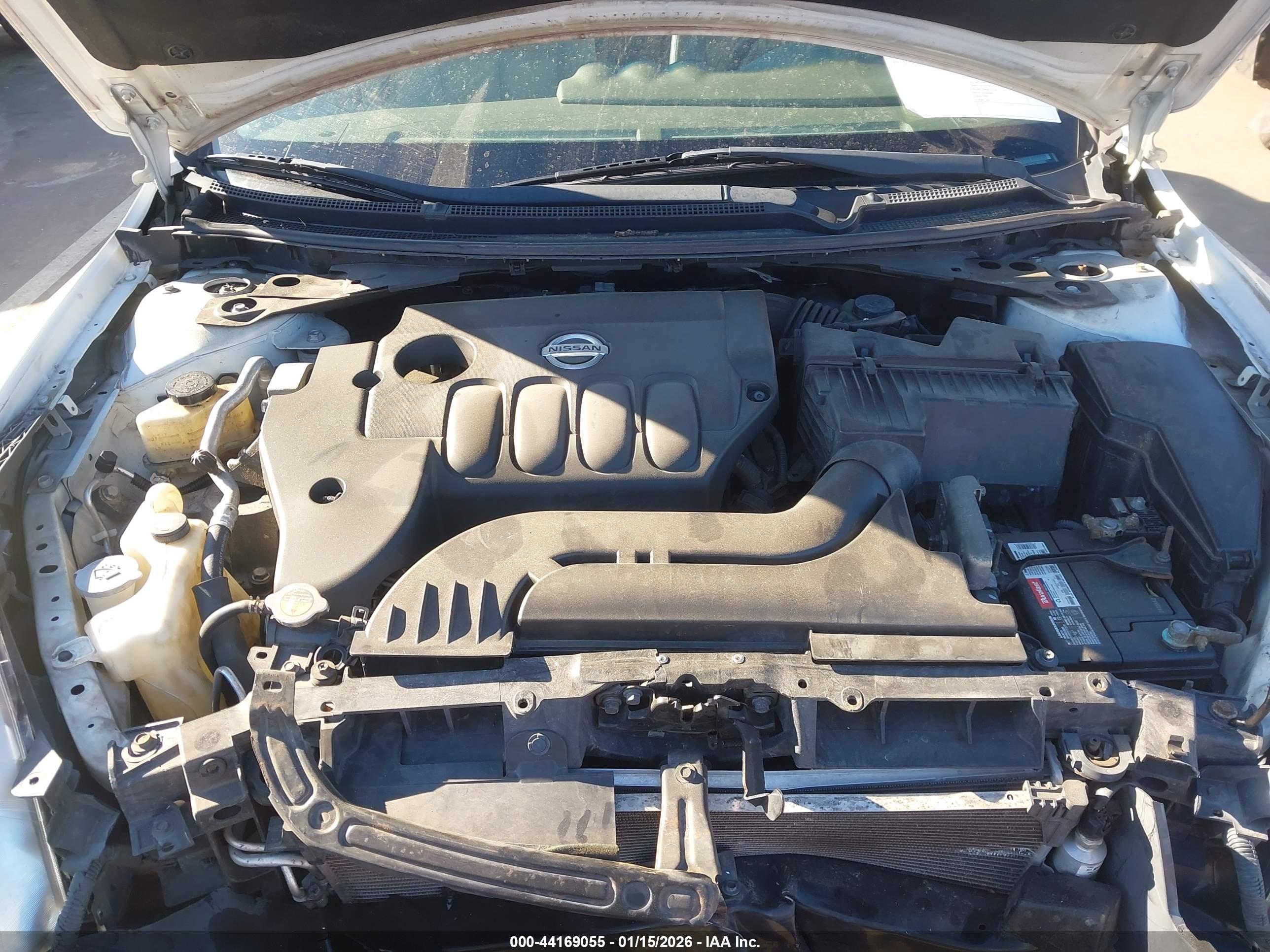 NISSAN ALTIMA image 10