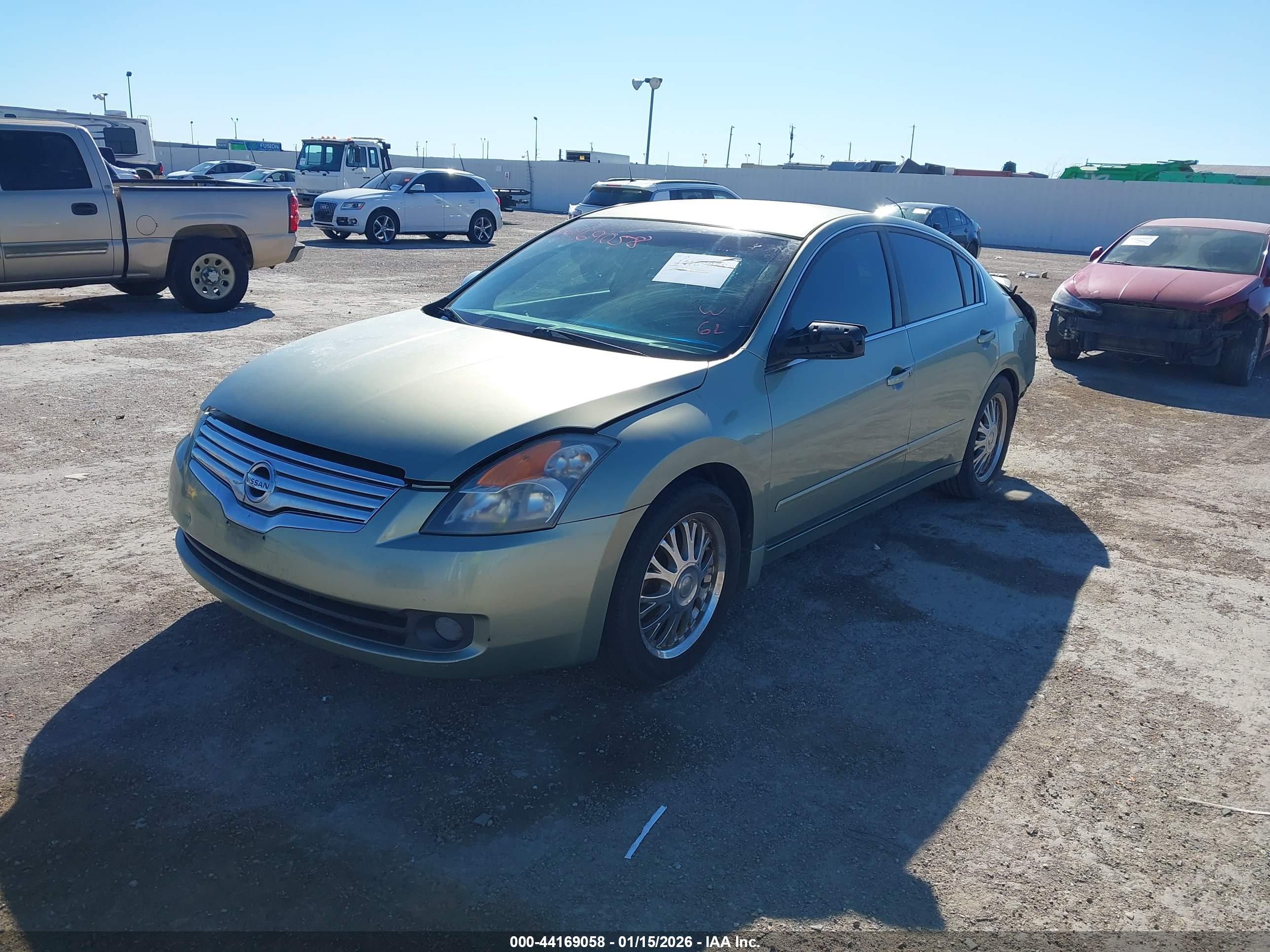NISSAN ALTIMA image 2