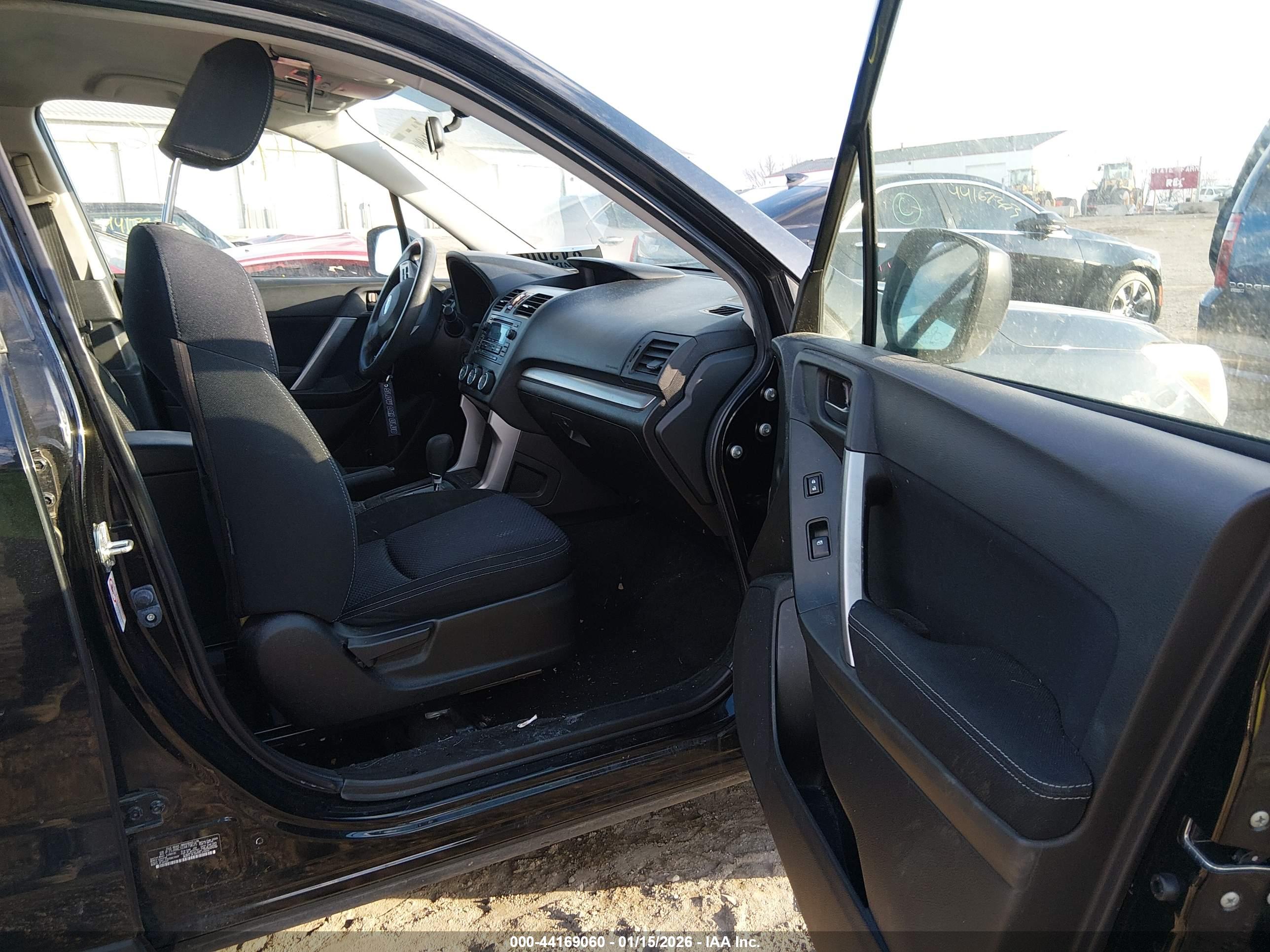 SUBARU FORESTER image 5