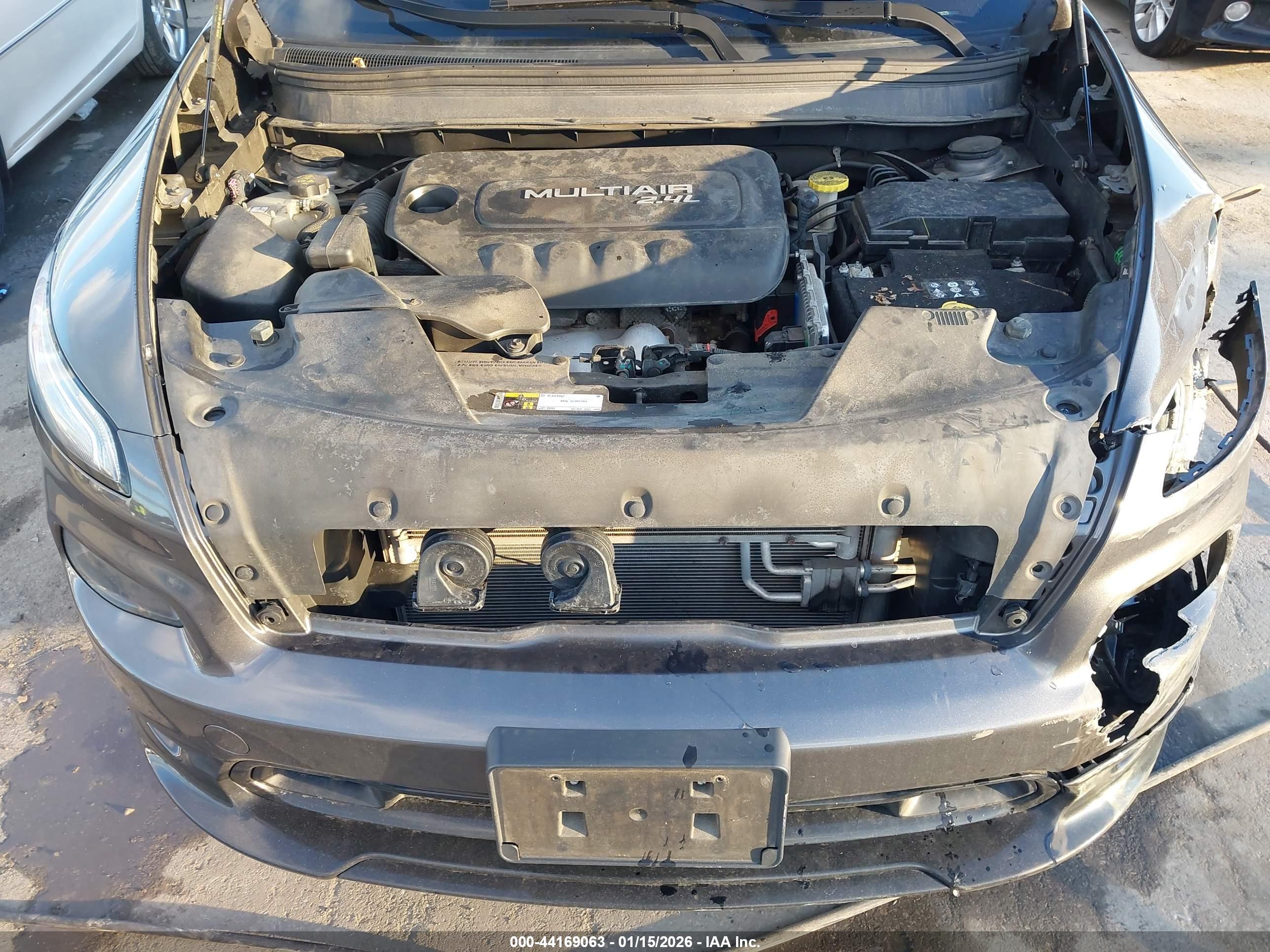 JEEP CHEROKEE image 10