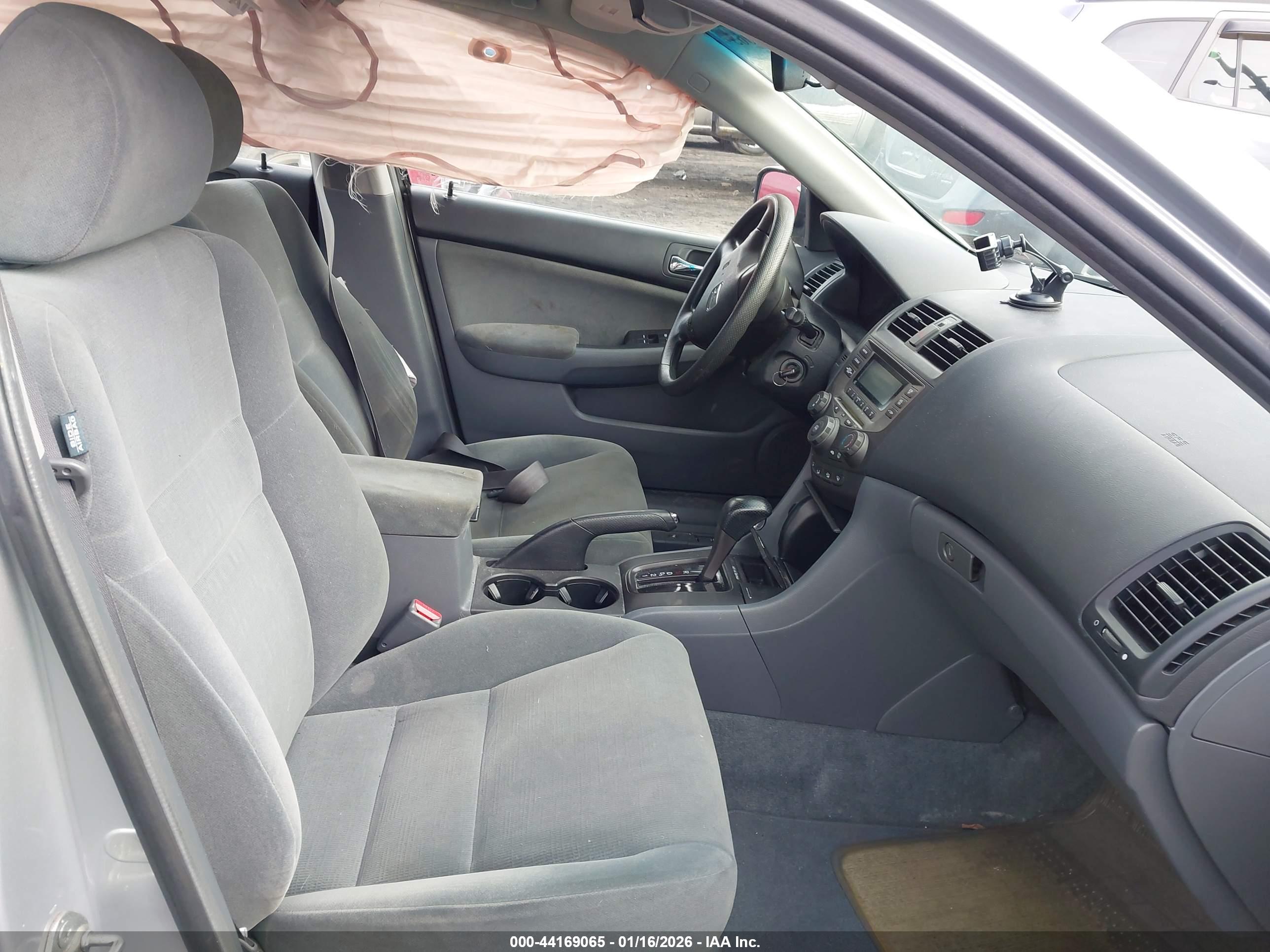 HONDA ACCORD image 5