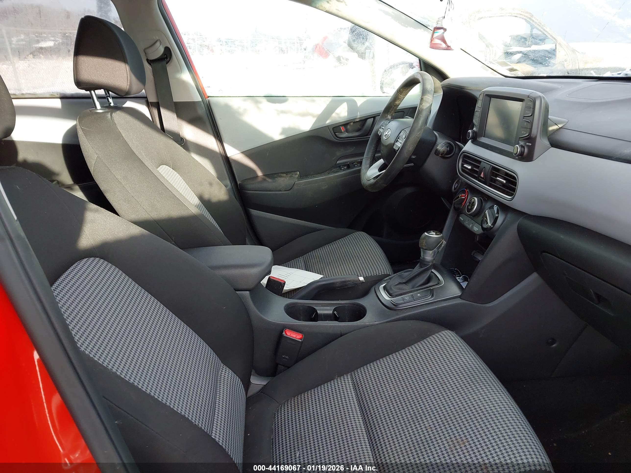 HYUNDAI KONA image 5