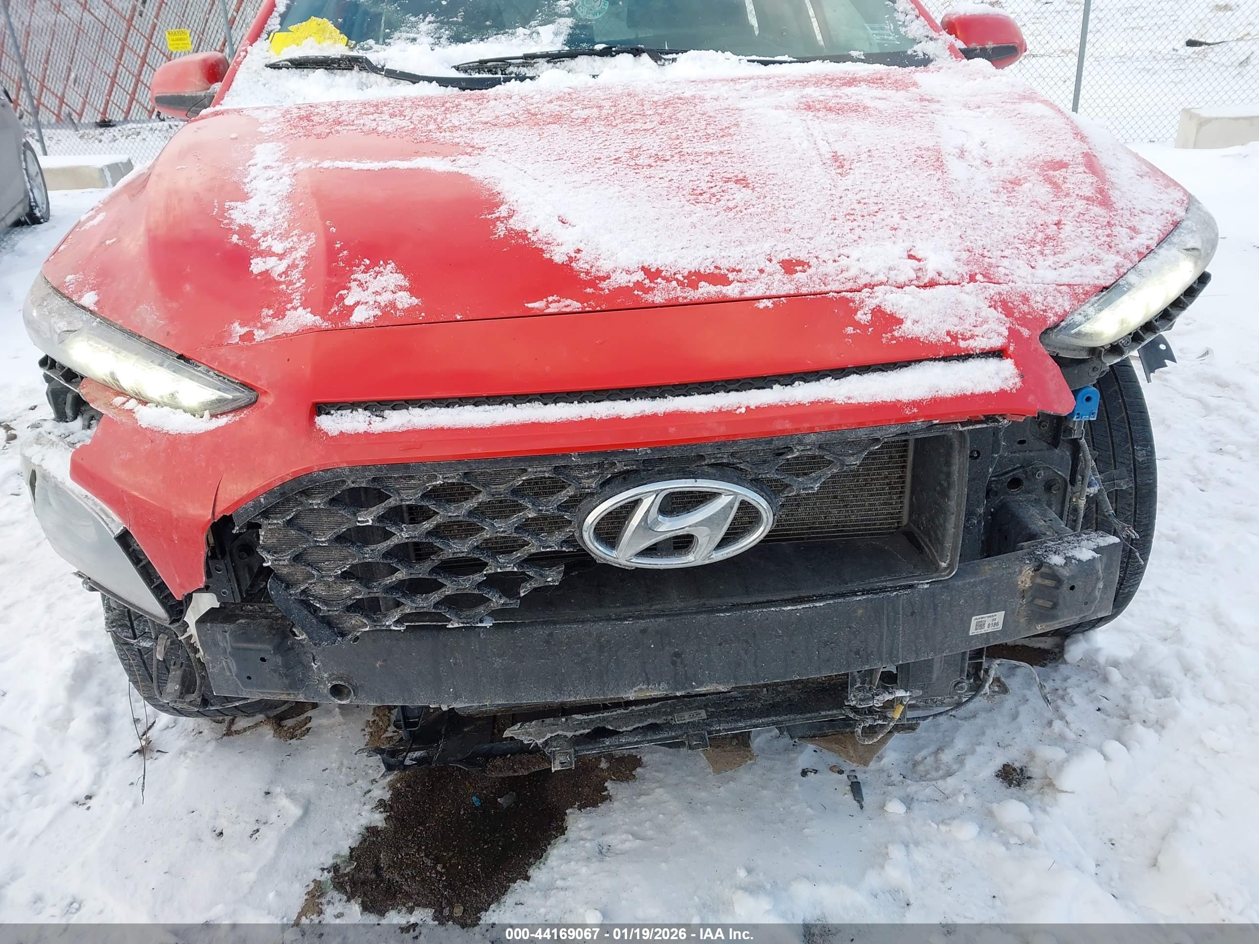 HYUNDAI KONA image 6