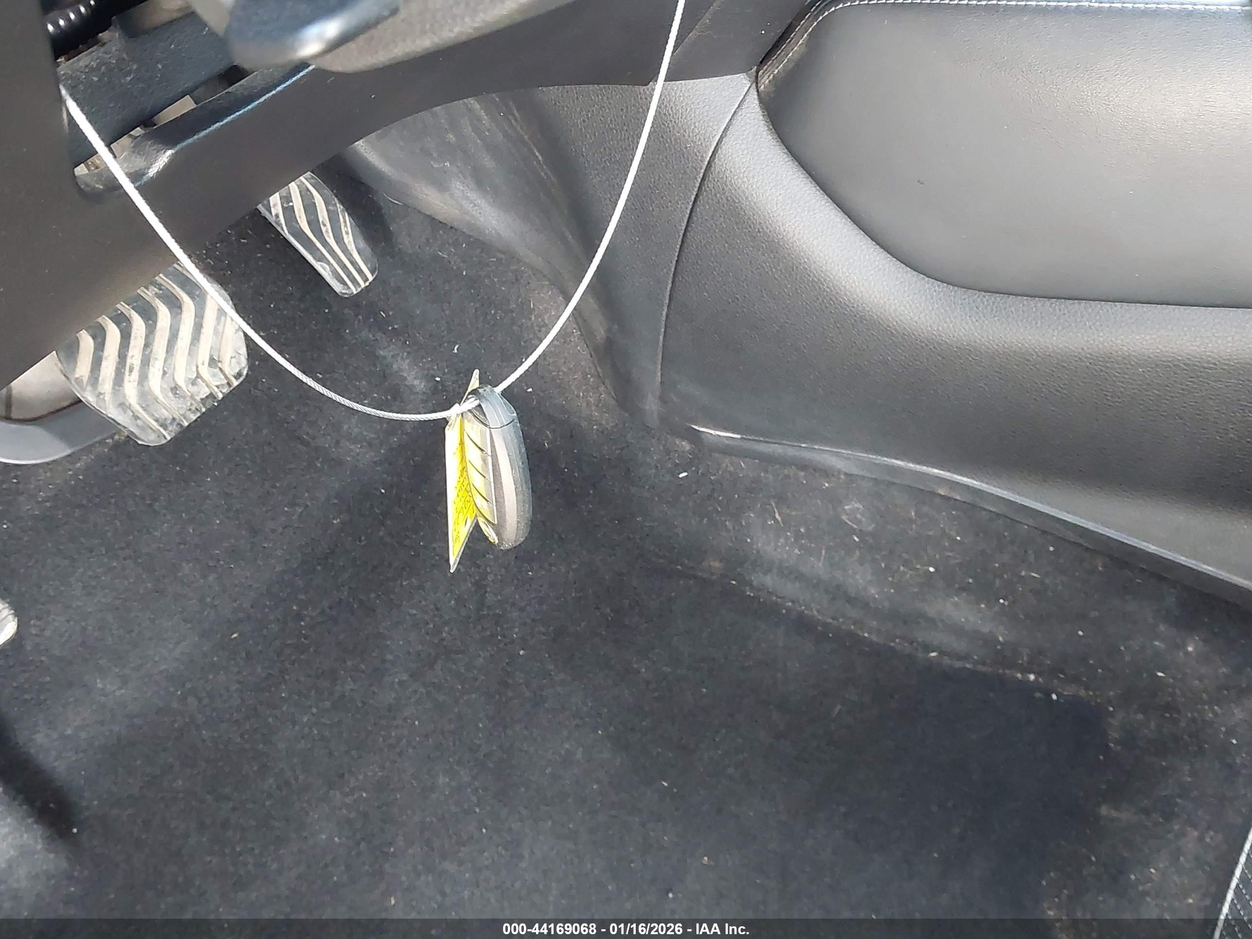 NISSAN ROGUE image 11