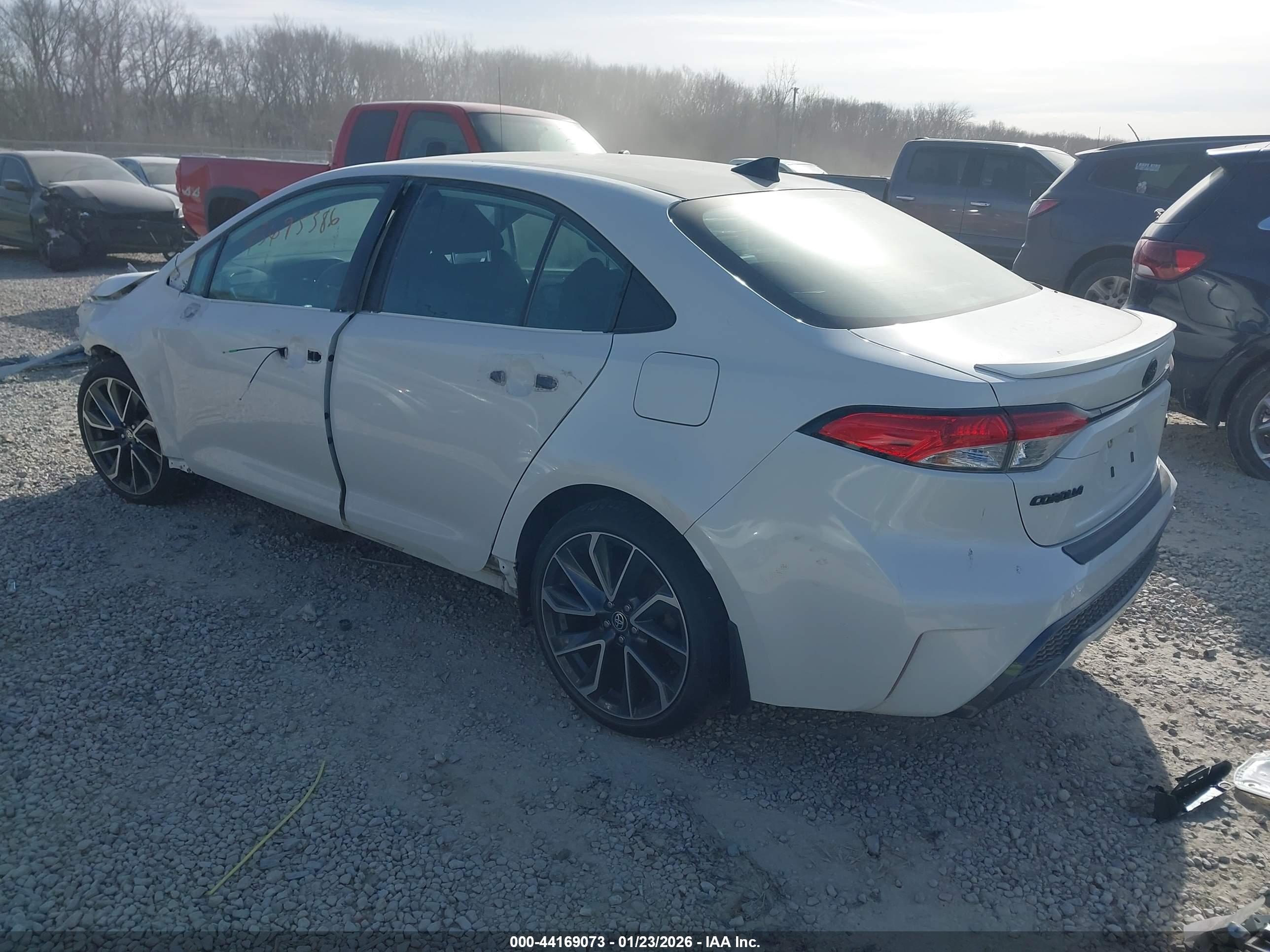 TOYOTA COROLLA image 3