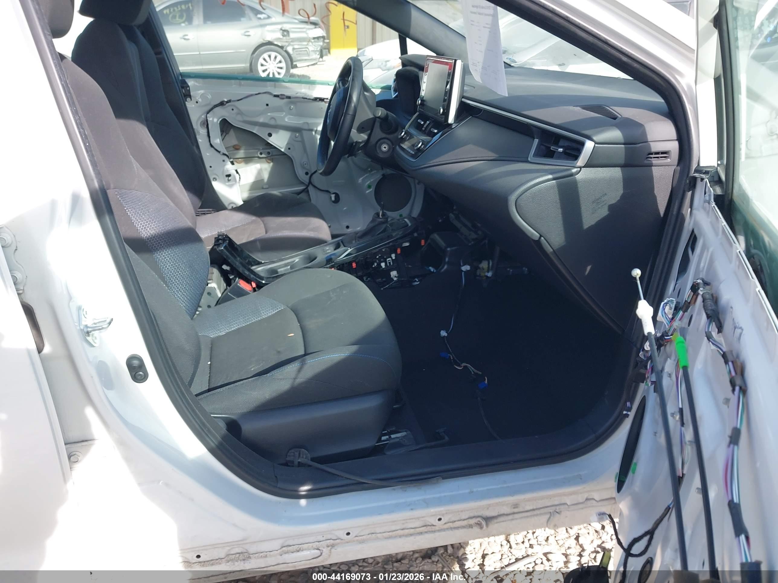 TOYOTA COROLLA image 5