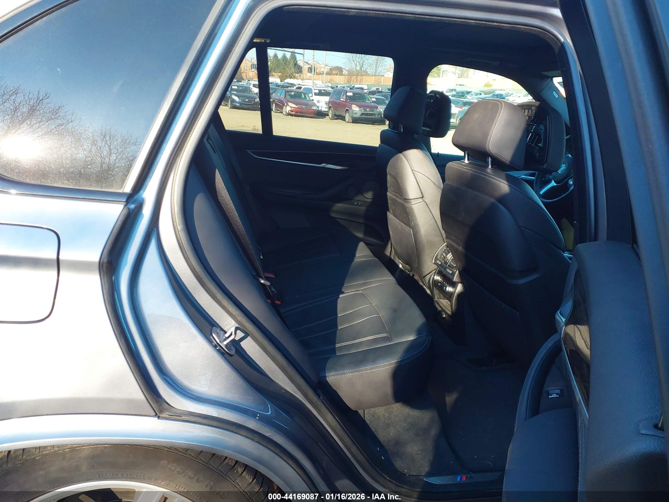 BMW X5 image 8