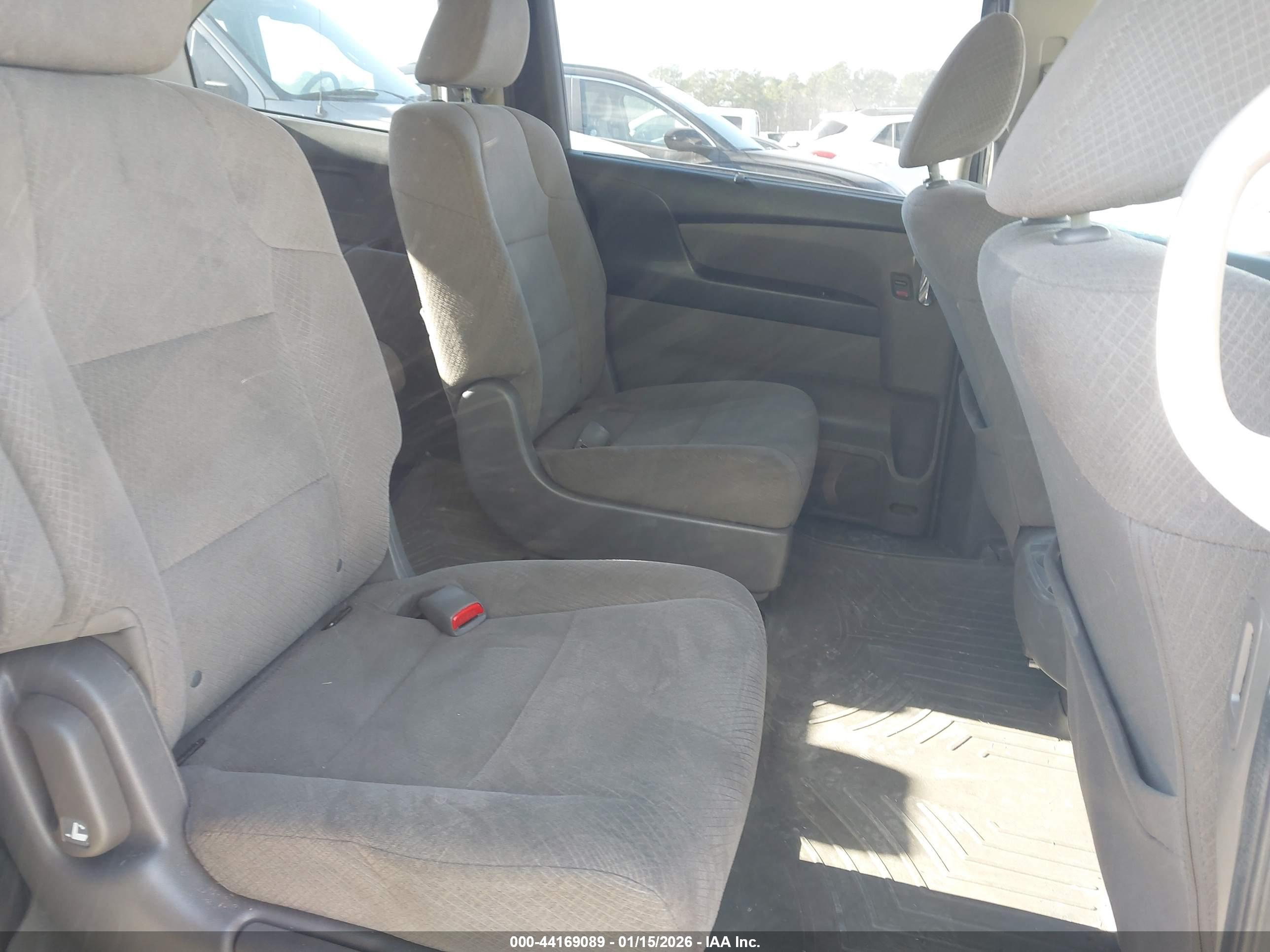 HONDA ODYSSEY image 8