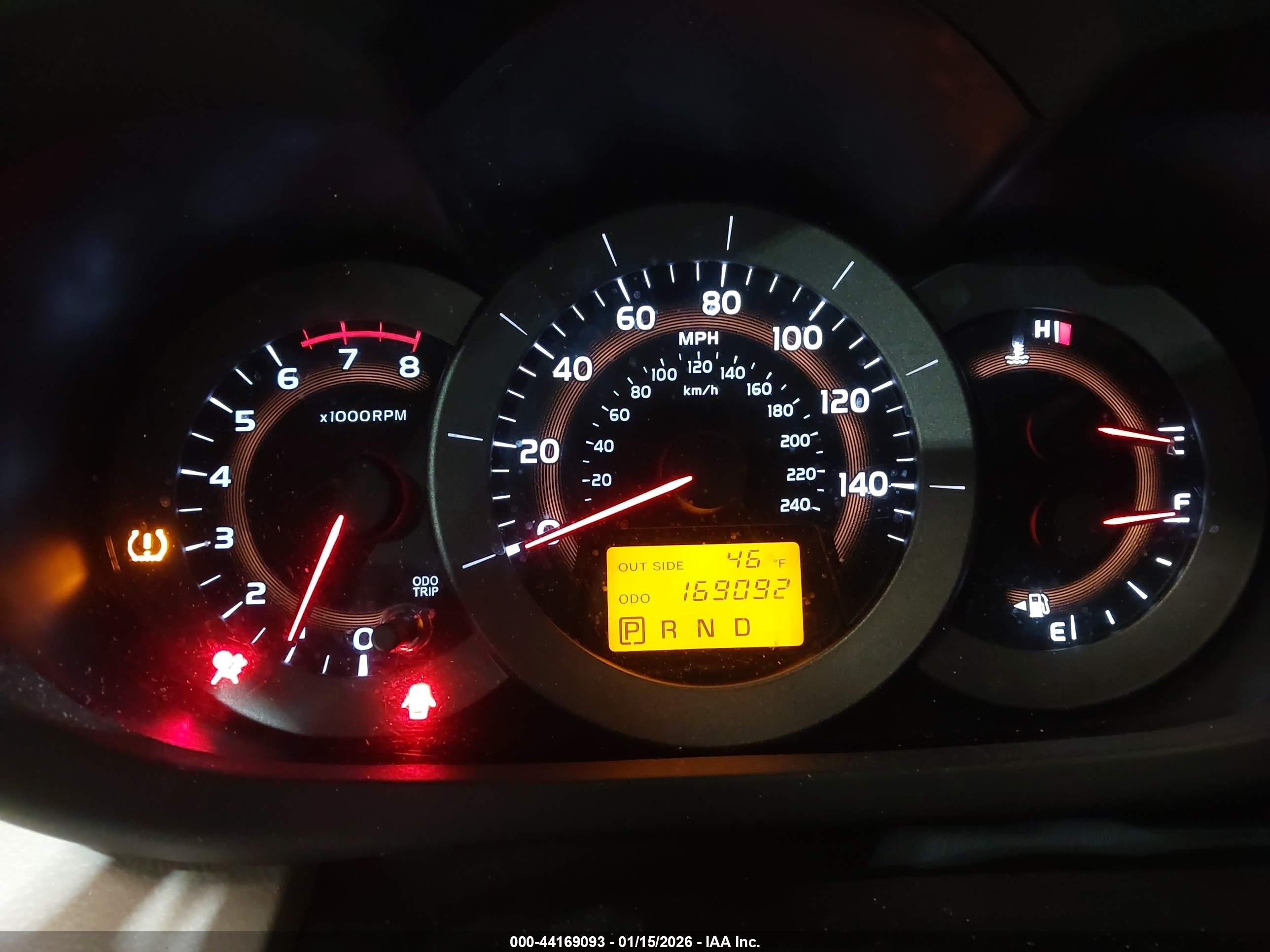 TOYOTA RAV4 image 7