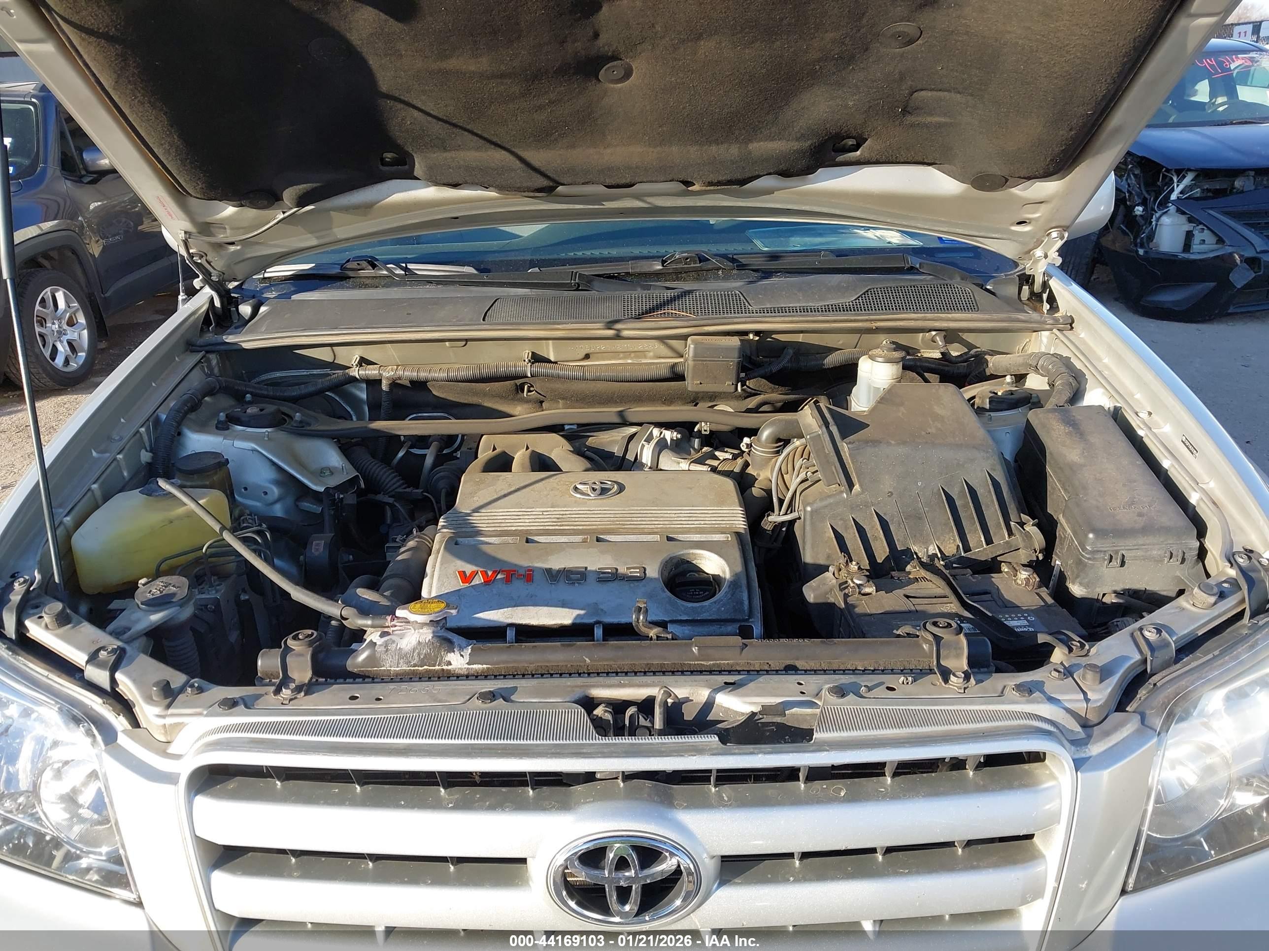 TOYOTA HIGHLANDER image 10