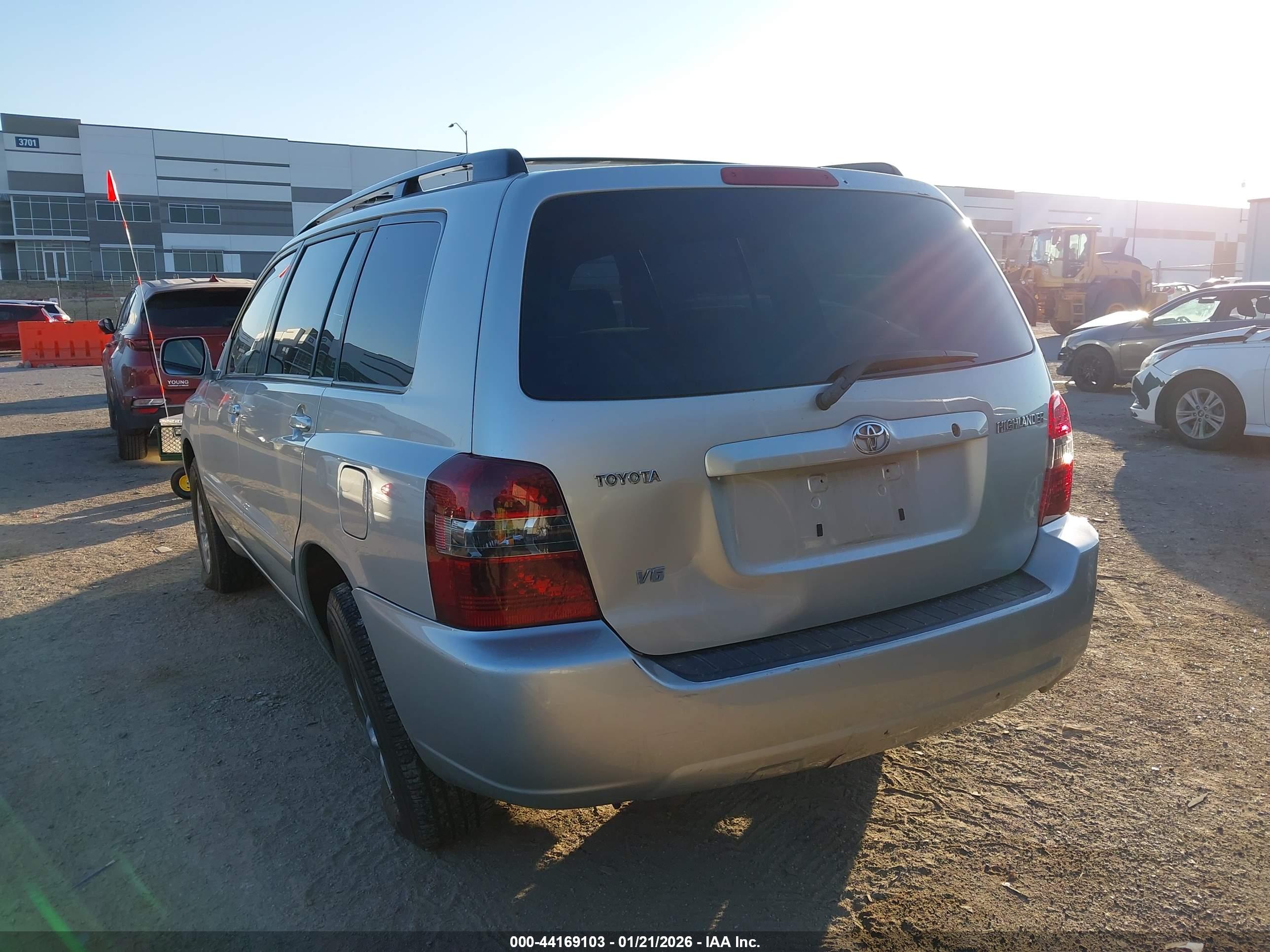 TOYOTA HIGHLANDER image 3