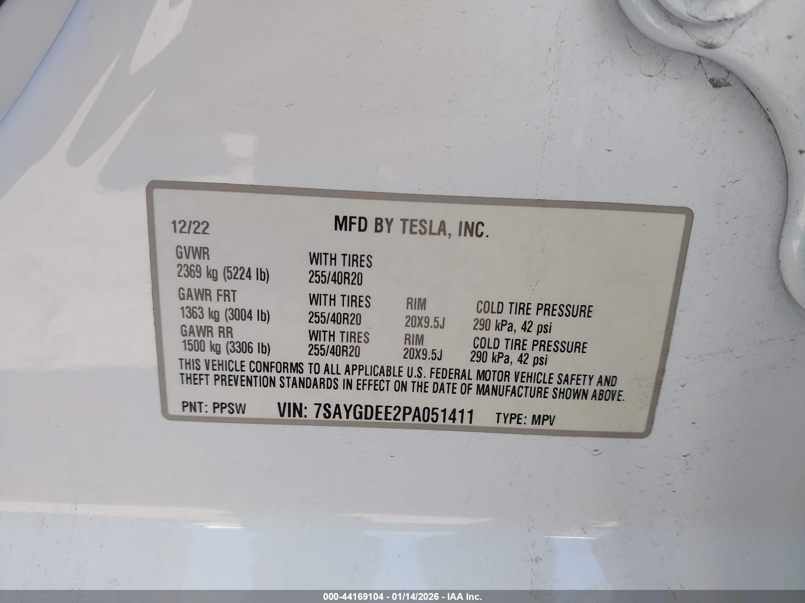 TESLA MODEL image 9
