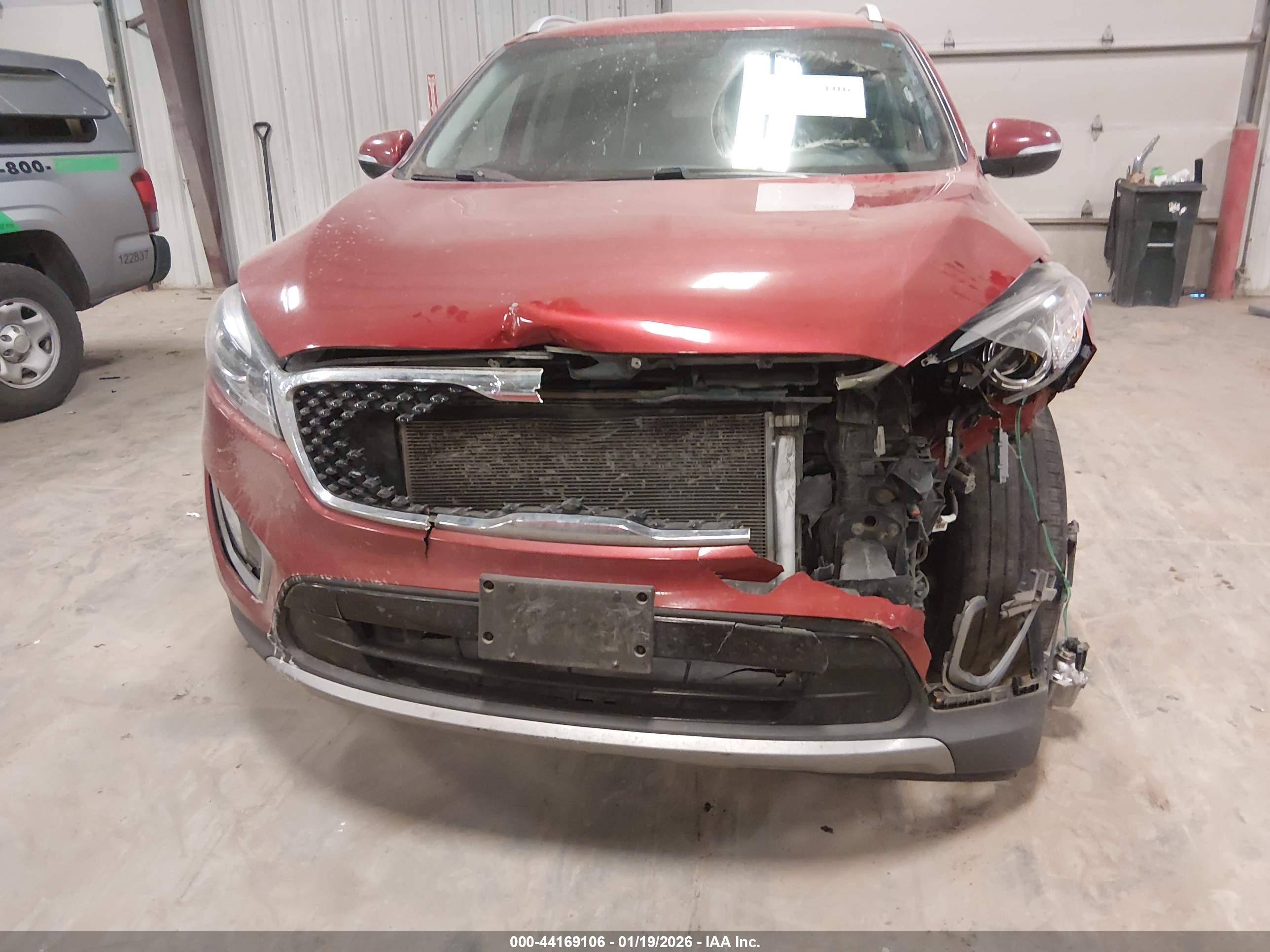 KIA SORENTO image 6