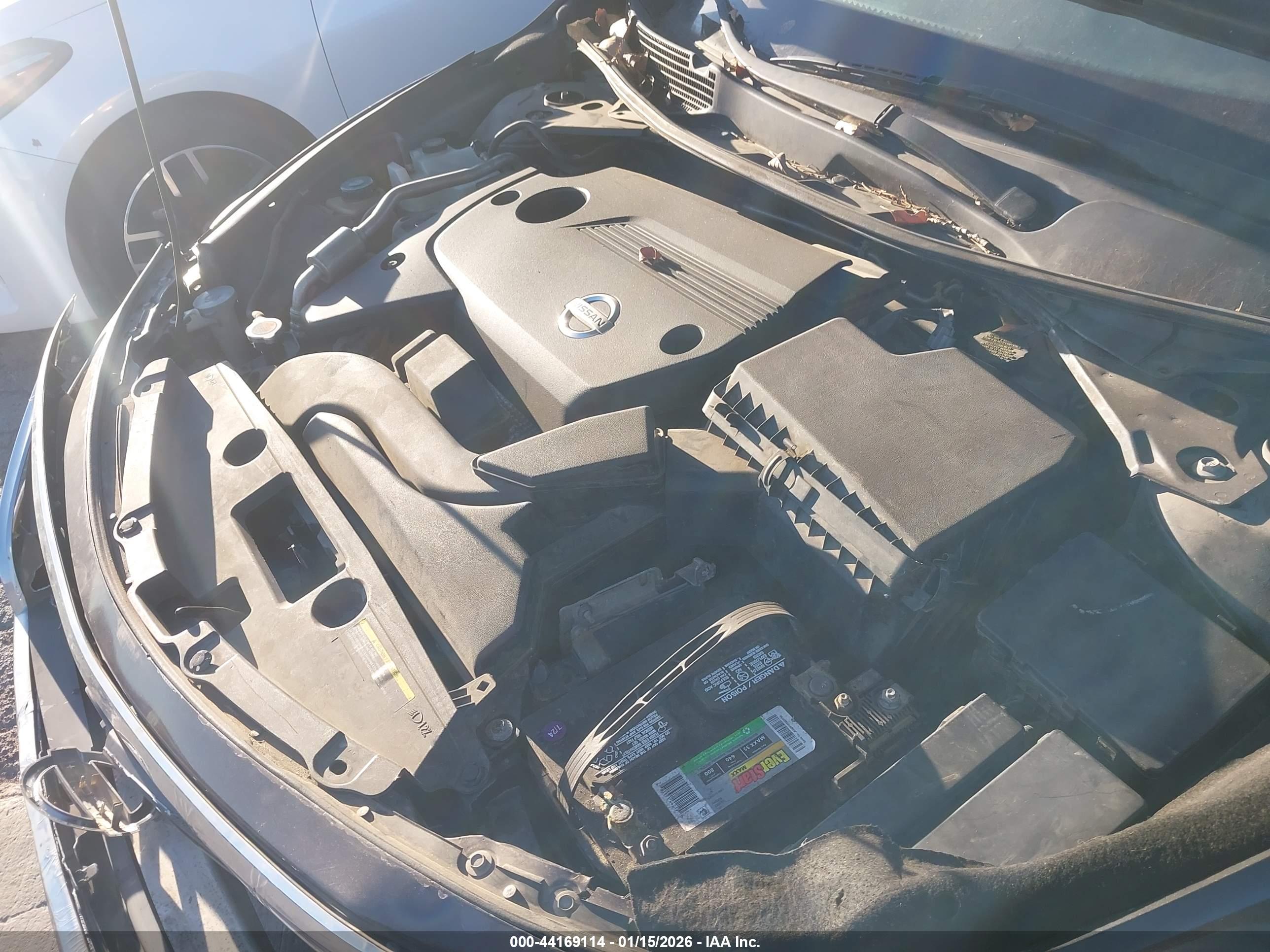 NISSAN ALTIMA image 10