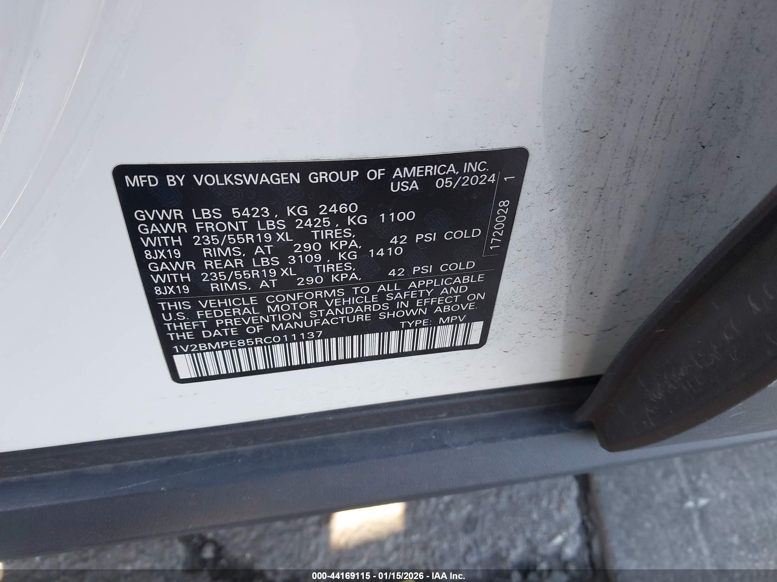 VOLKSWAGEN ID.4 image 9