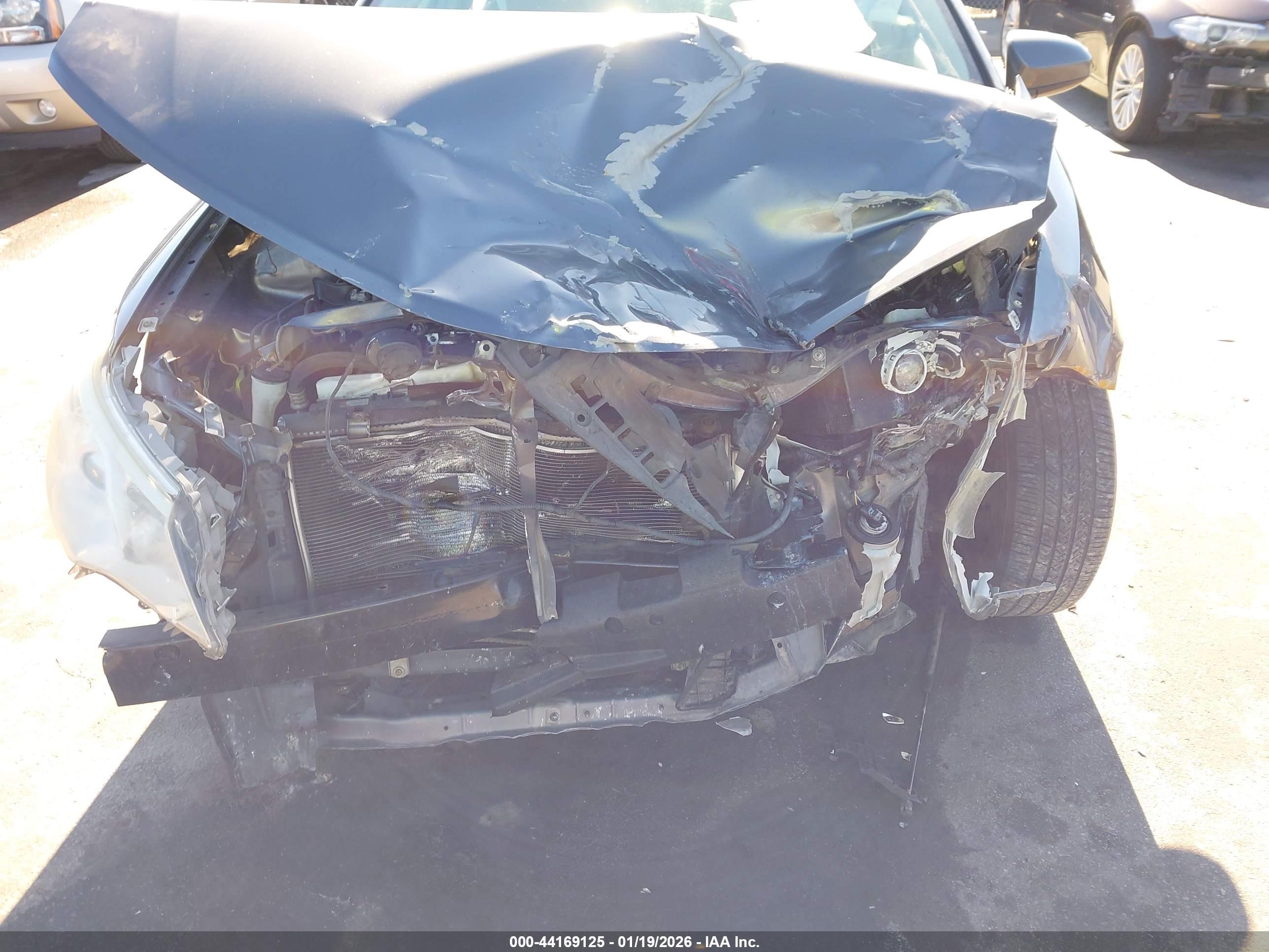 TOYOTA CAMRY image 6