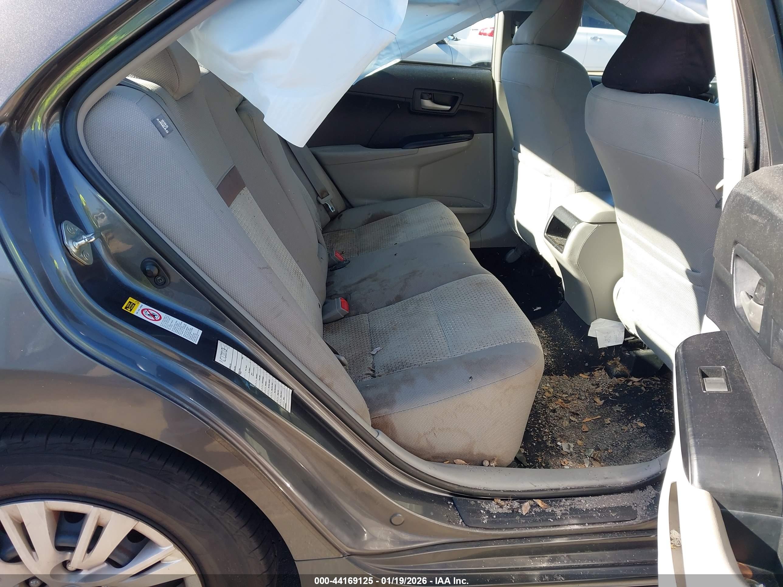TOYOTA CAMRY image 8