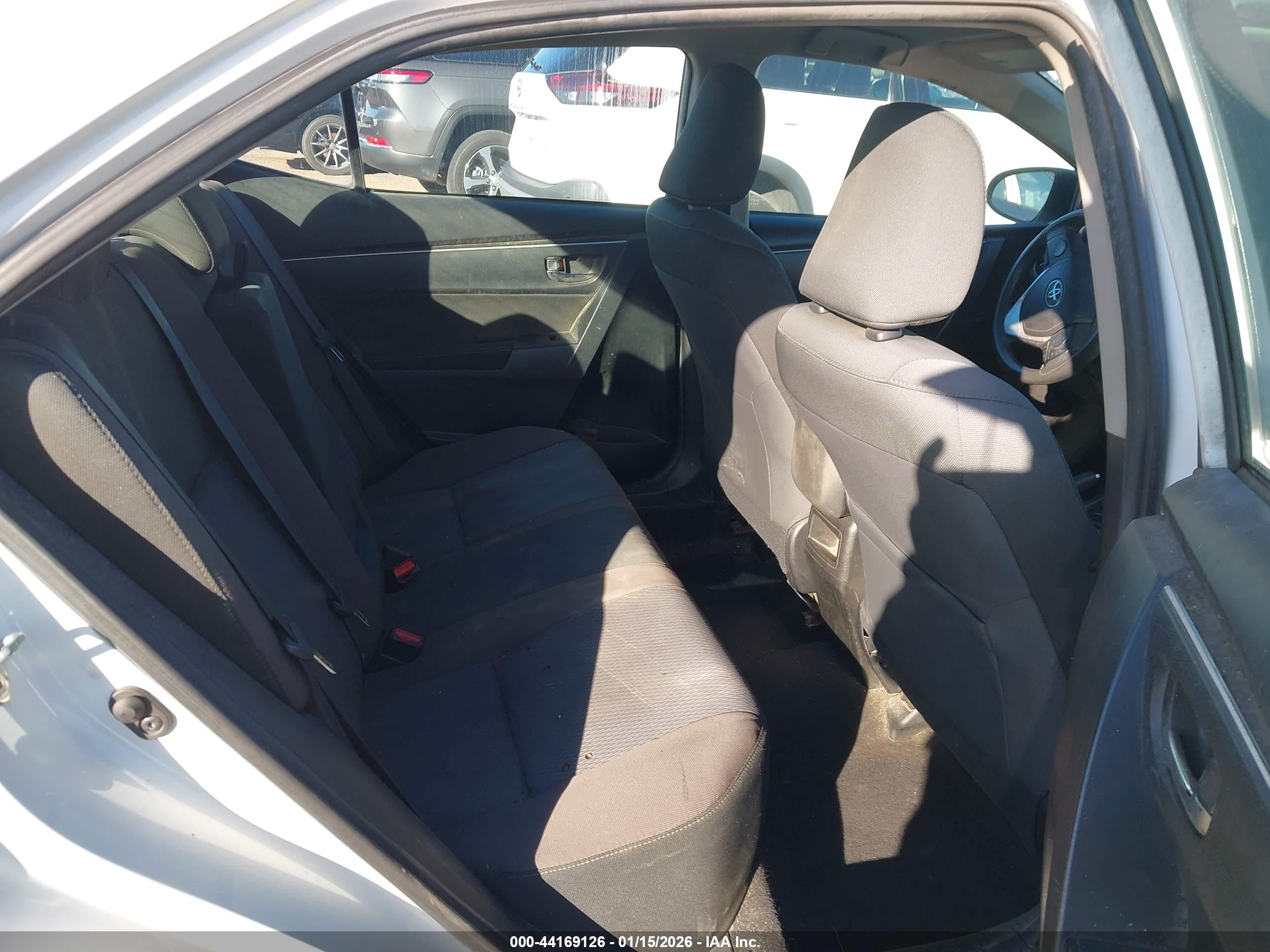 TOYOTA COROLLA image 8