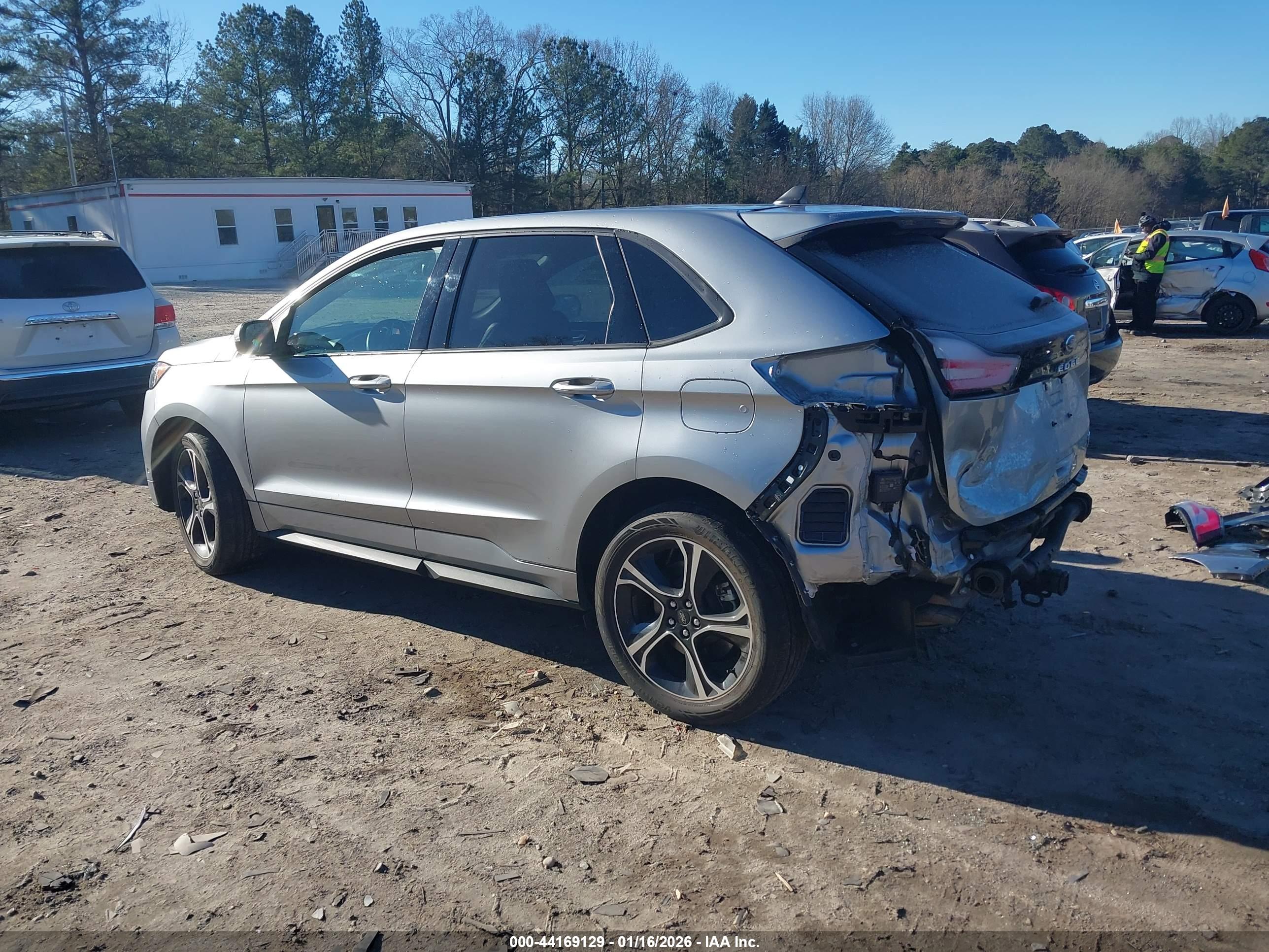 FORD EDGE image 3