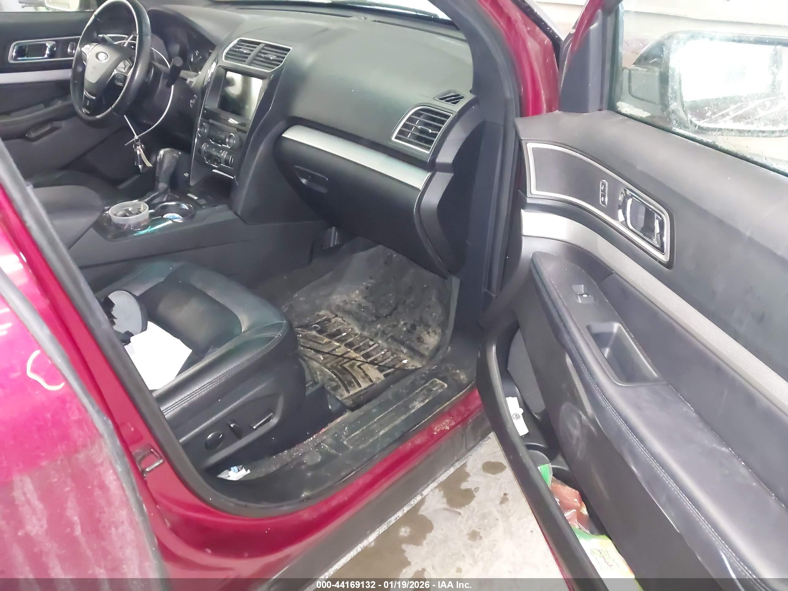 FORD EXPLORER image 5
