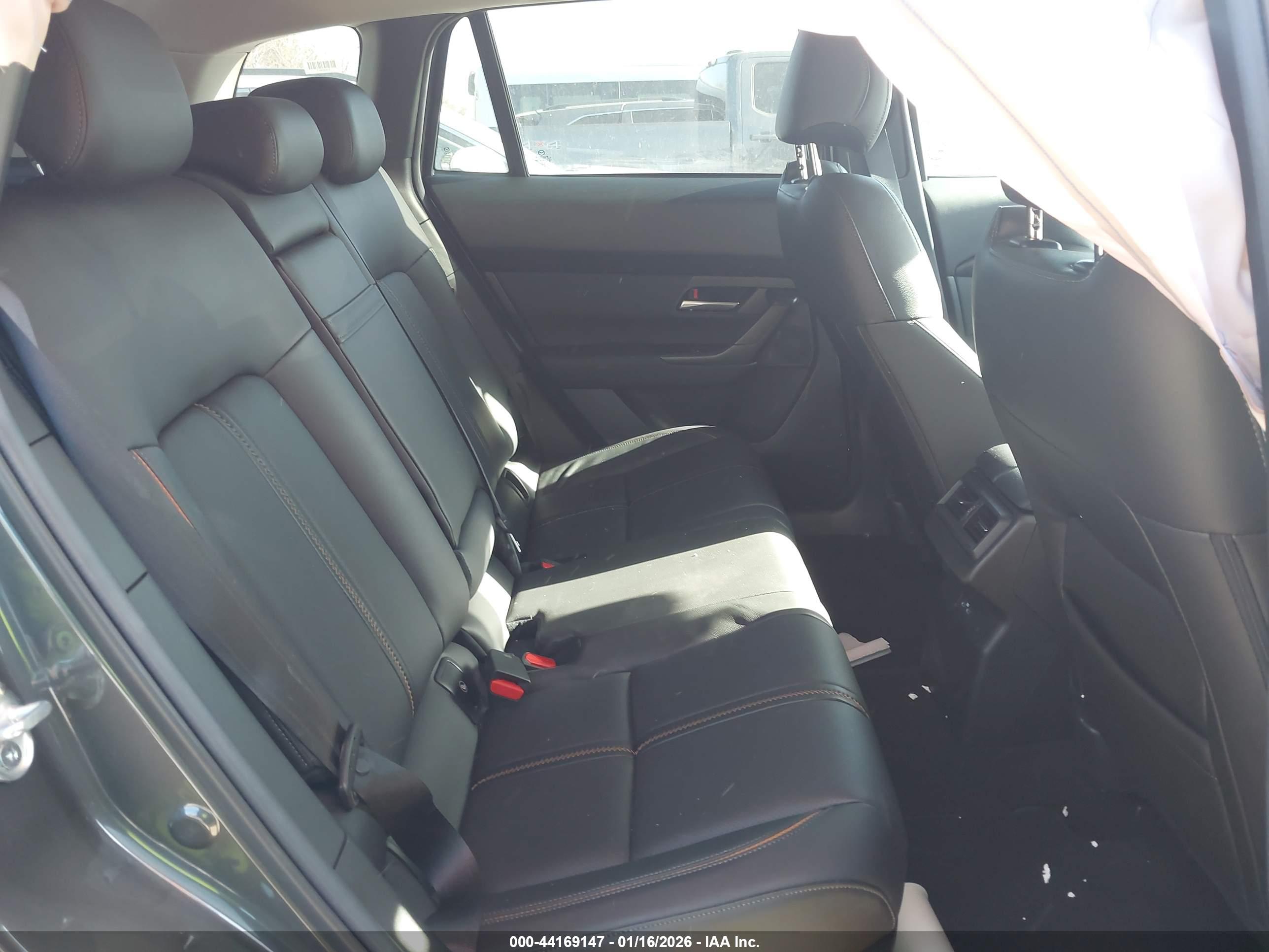 MAZDA CX-50 image 8