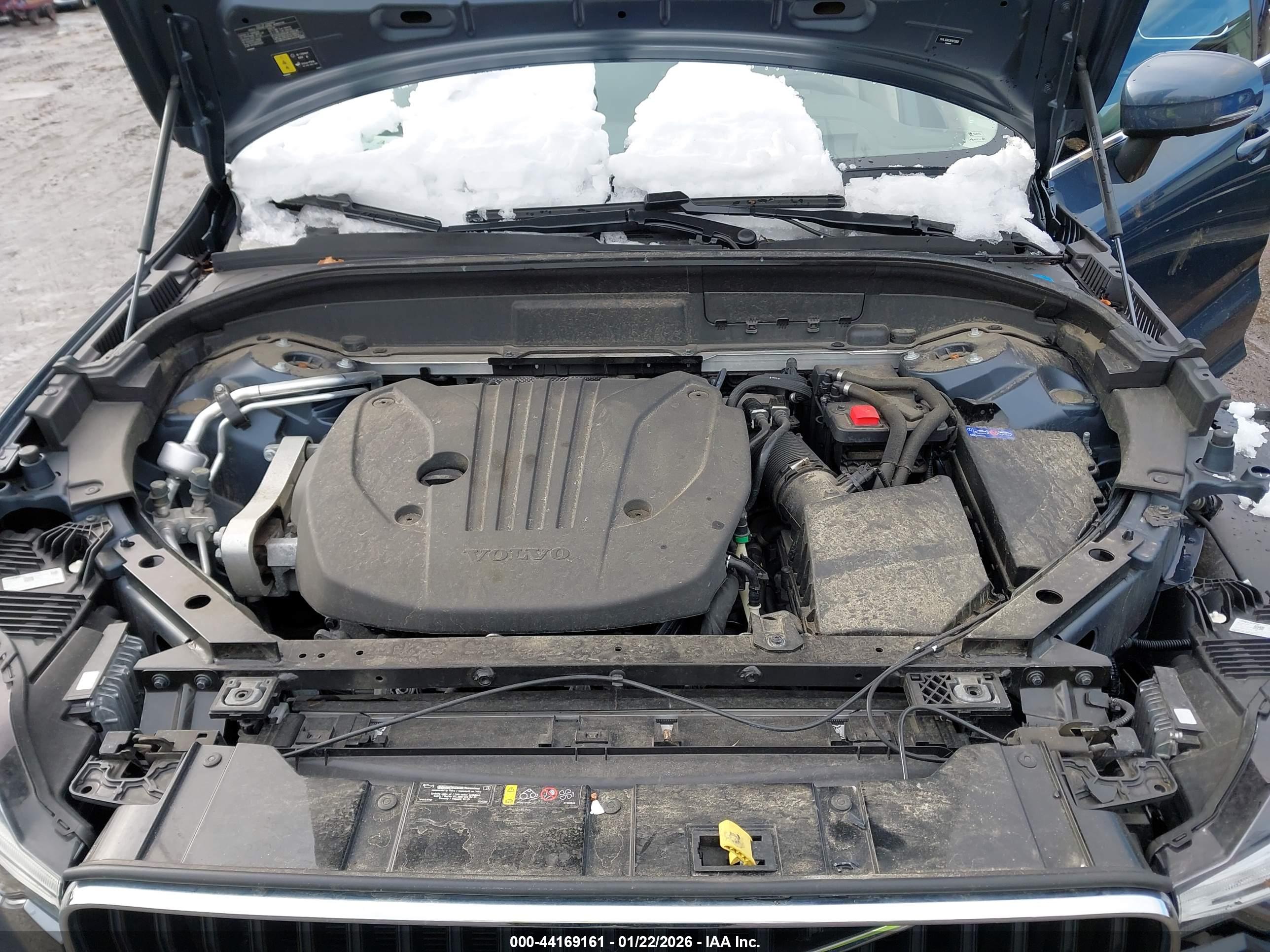 VOLVO XC60 image 10