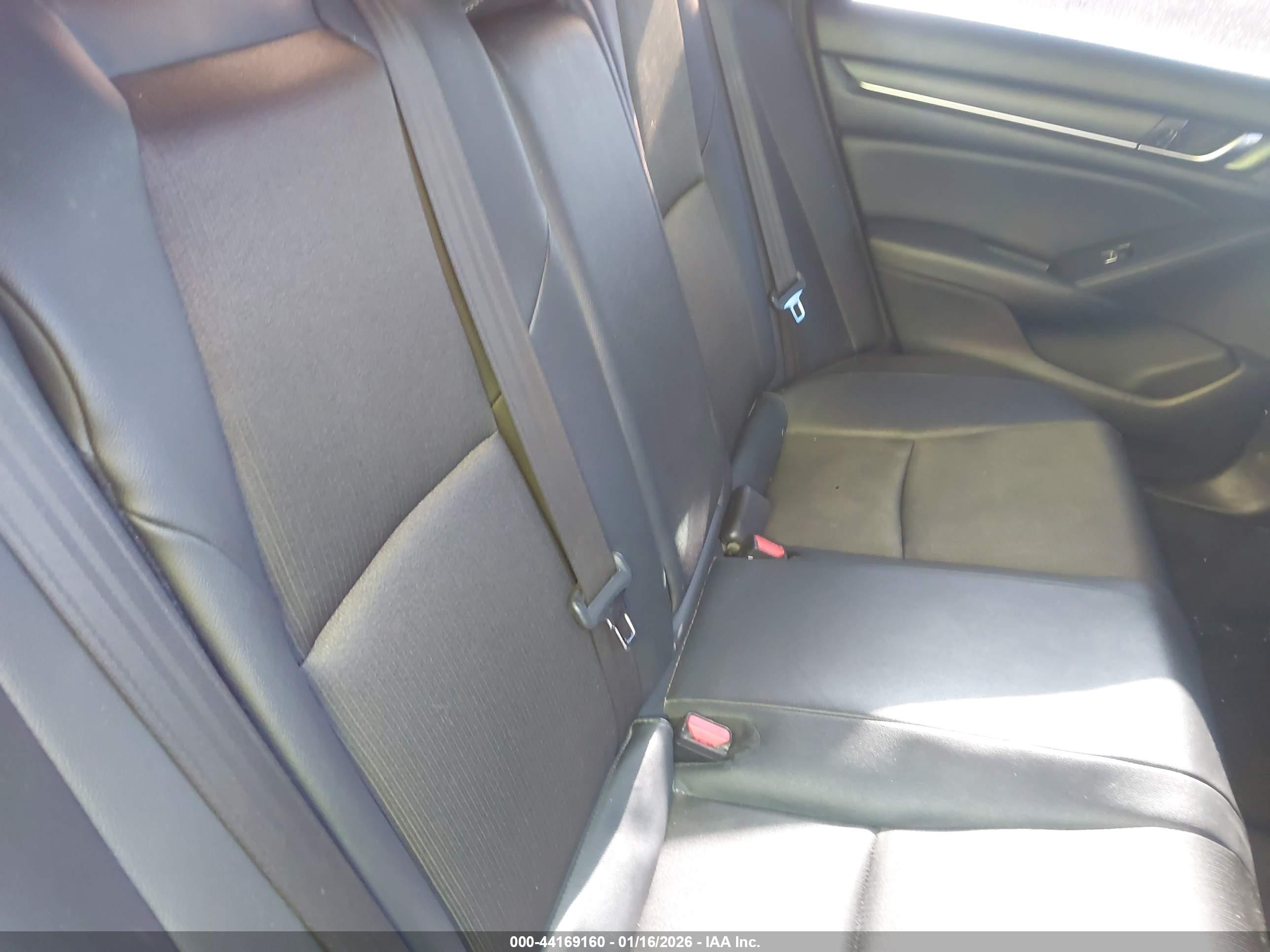 HONDA ACCORD image 8