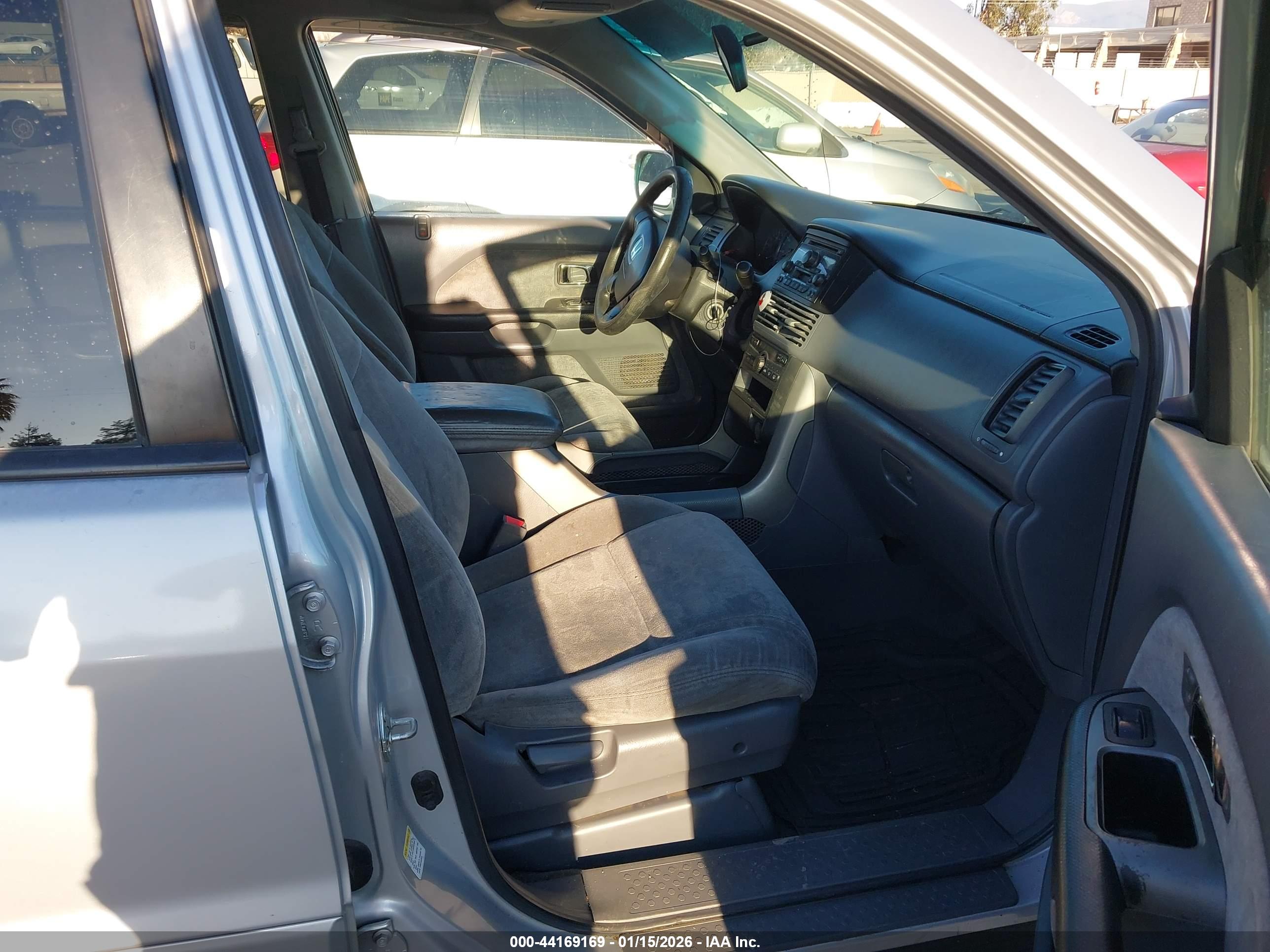 HONDA PILOT image 5