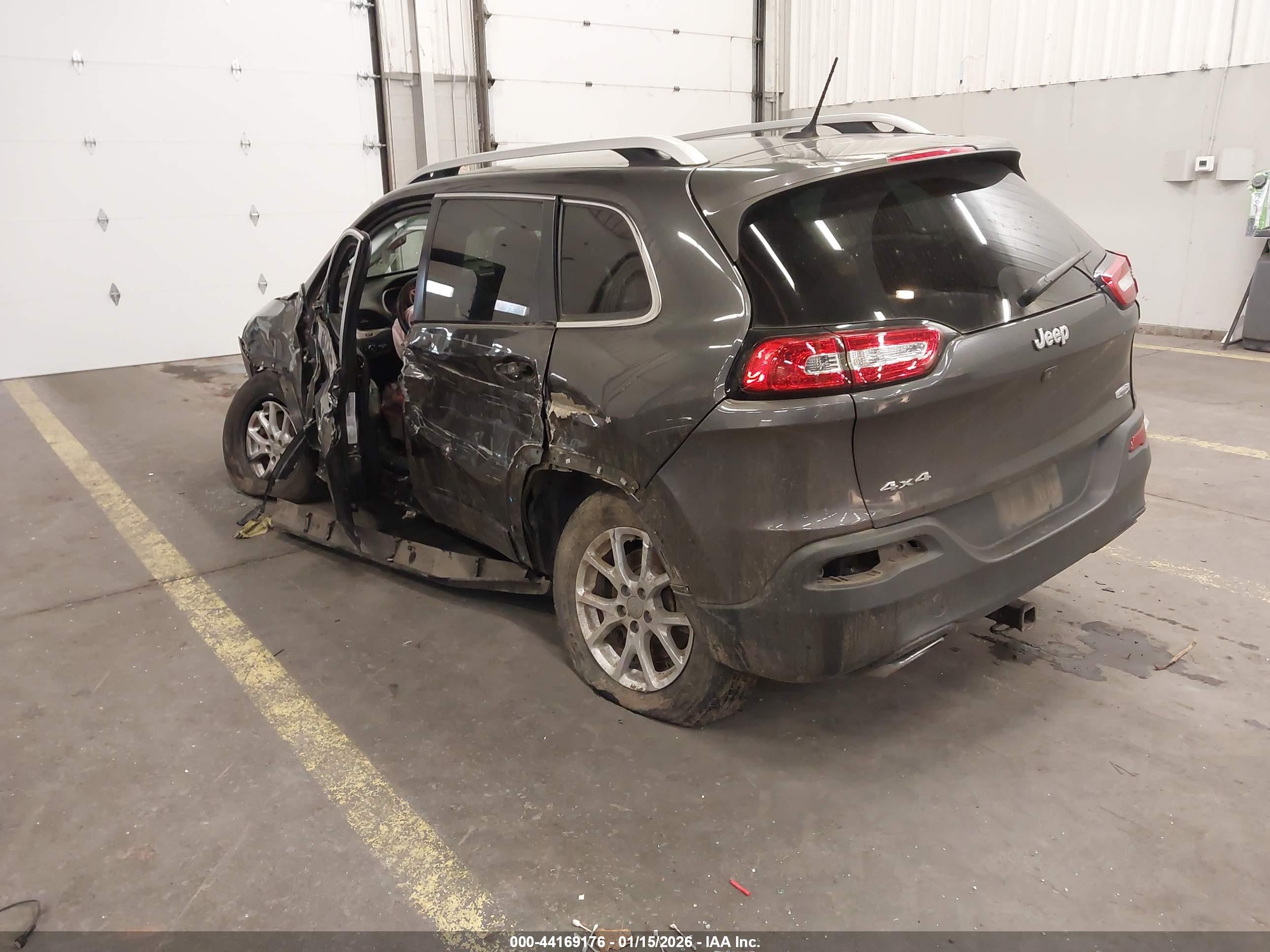 JEEP CHEROKEE image 3