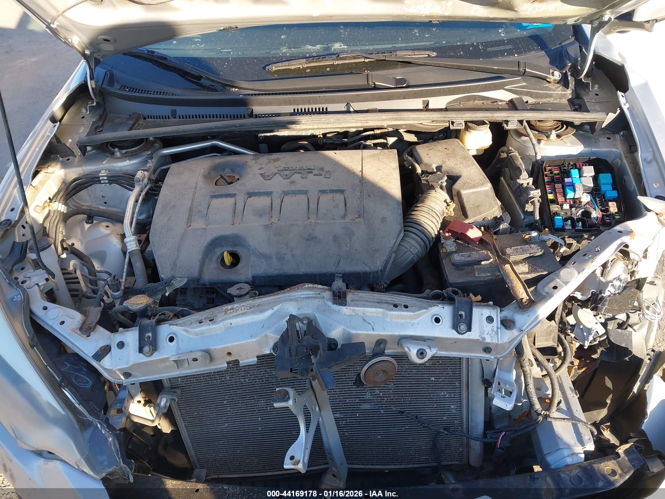 TOYOTA COROLLA image 10